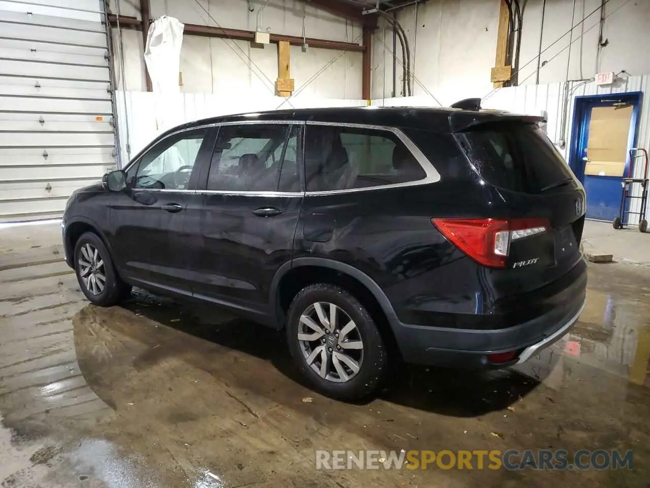 2 Фотография поврежденного автомобиля 5FNYF6H52LB056046 HONDA PILOT 2020
