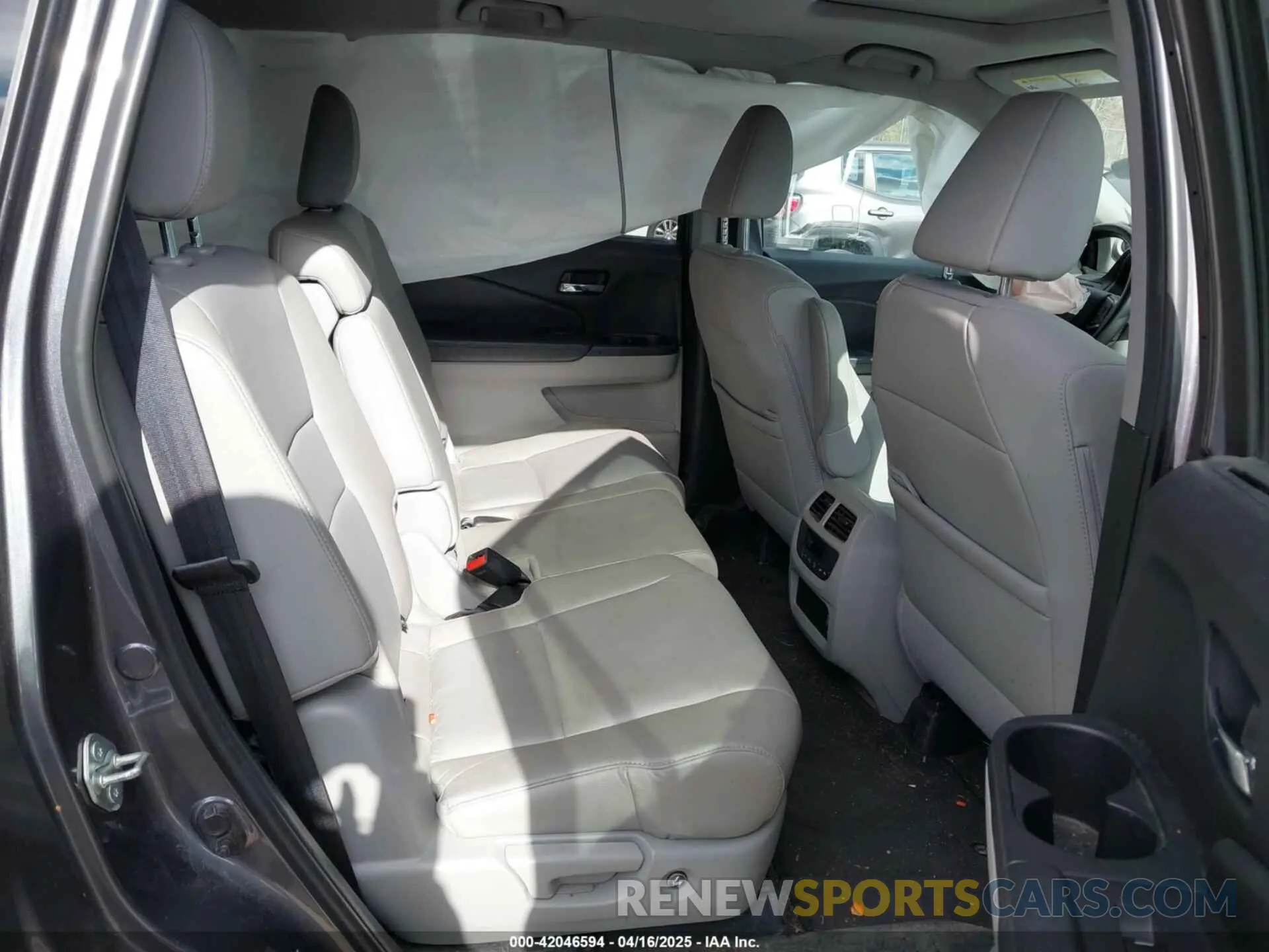 8 Фотография поврежденного автомобиля 5FNYF6H53LB046593 HONDA PILOT 2020