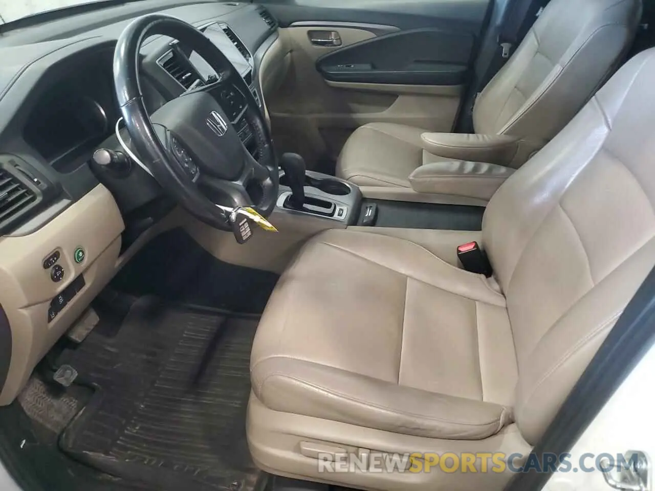 7 Photograph of a damaged car 5FNYF6H54LB060499 HONDA PILOT 2020