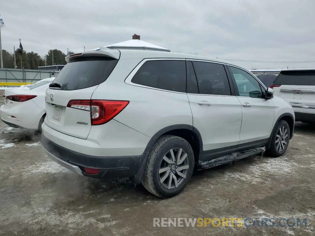 3 Фотография поврежденного автомобиля 5FNYF6H55LB067350 HONDA PILOT 2020