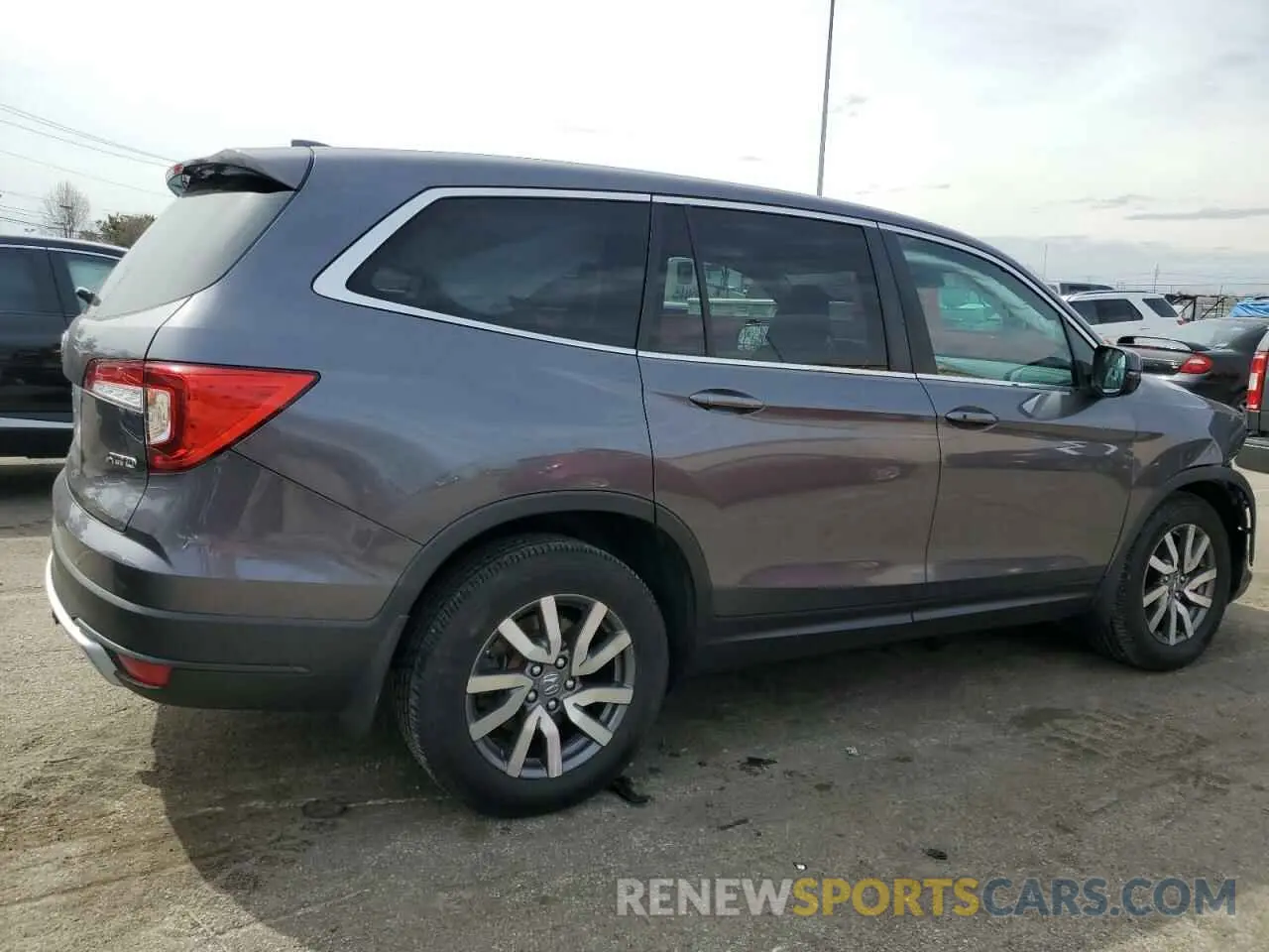 3 Photograph of a damaged car 5FNYF6H56LB008484 HONDA PILOT 2020