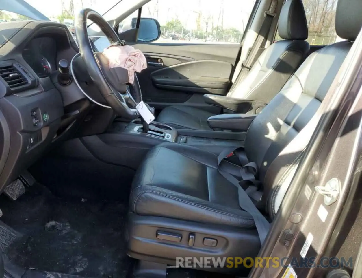 7 Photograph of a damaged car 5FNYF6H57LB007408 HONDA PILOT 2020