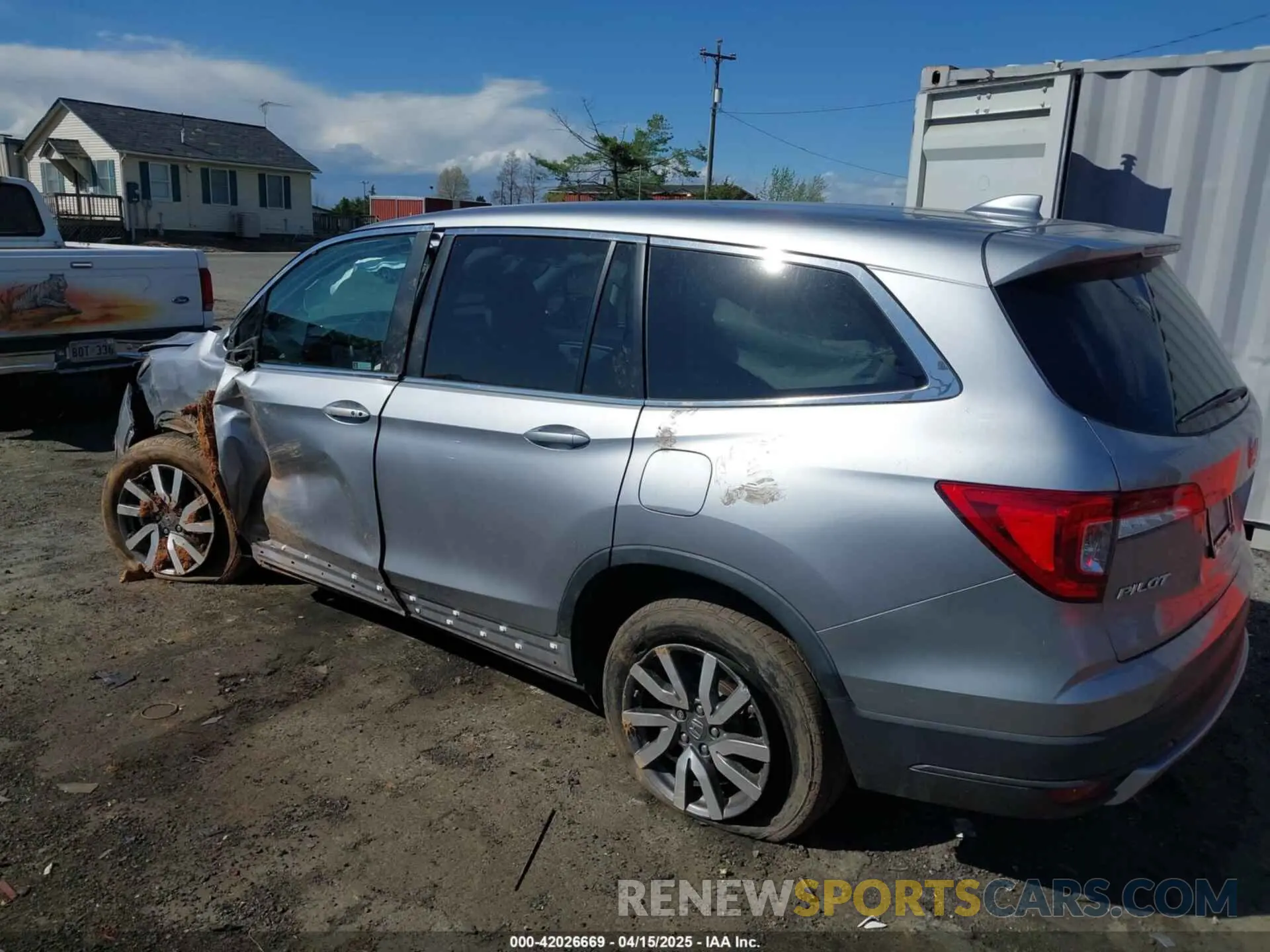 3 Photograph of a damaged car 5FNYF6H57LB059699 HONDA PILOT 2020