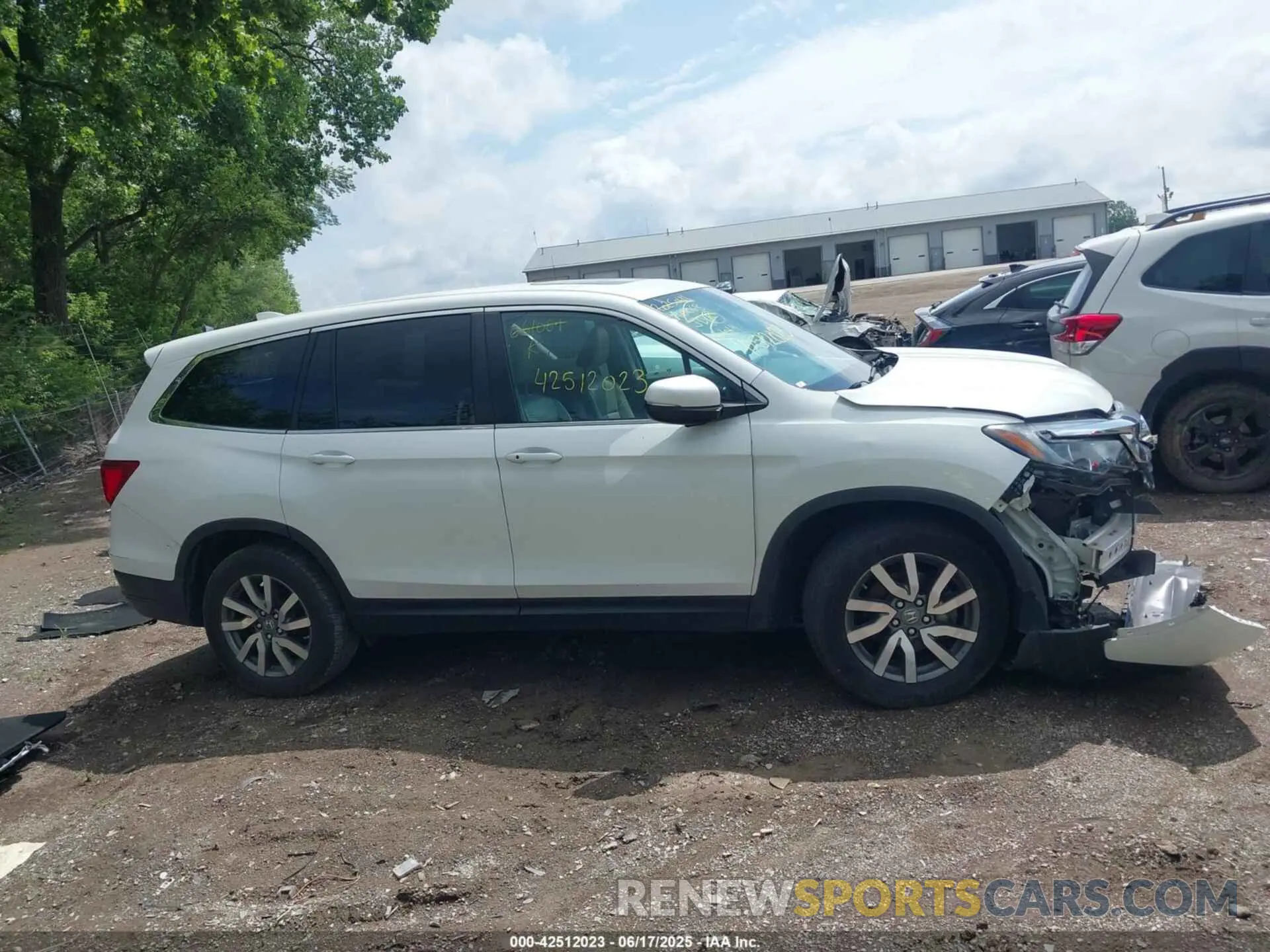 13 Photograph of a damaged car 5FNYF6H57LB061064 HONDA PILOT 2020