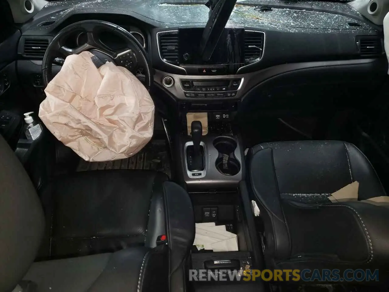 8 Photograph of a damaged car 5FNYF6H57LB064580 HONDA PILOT 2020