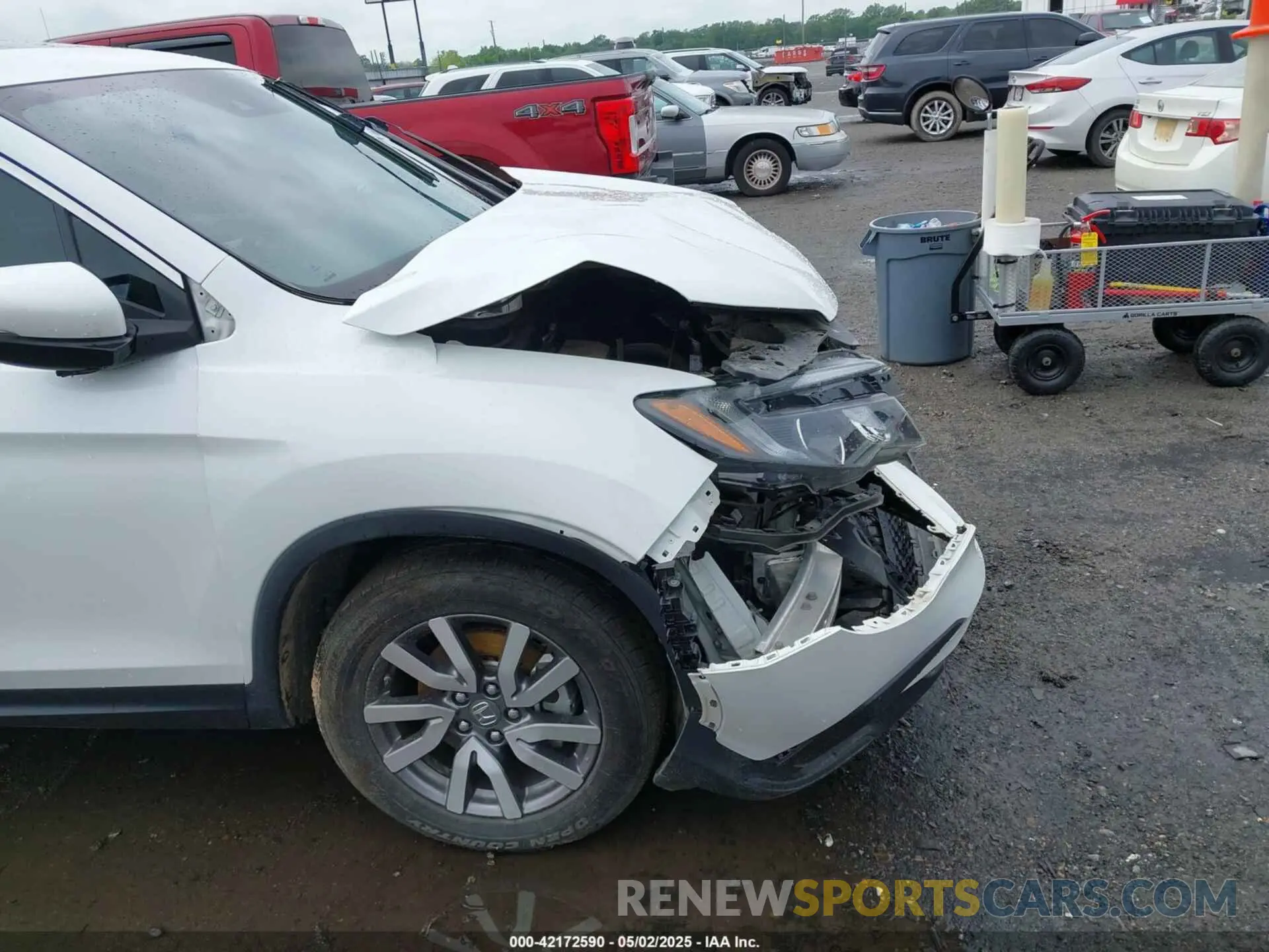 18 Photograph of a damaged car 5FNYF6H57LB067852 HONDA PILOT 2020
