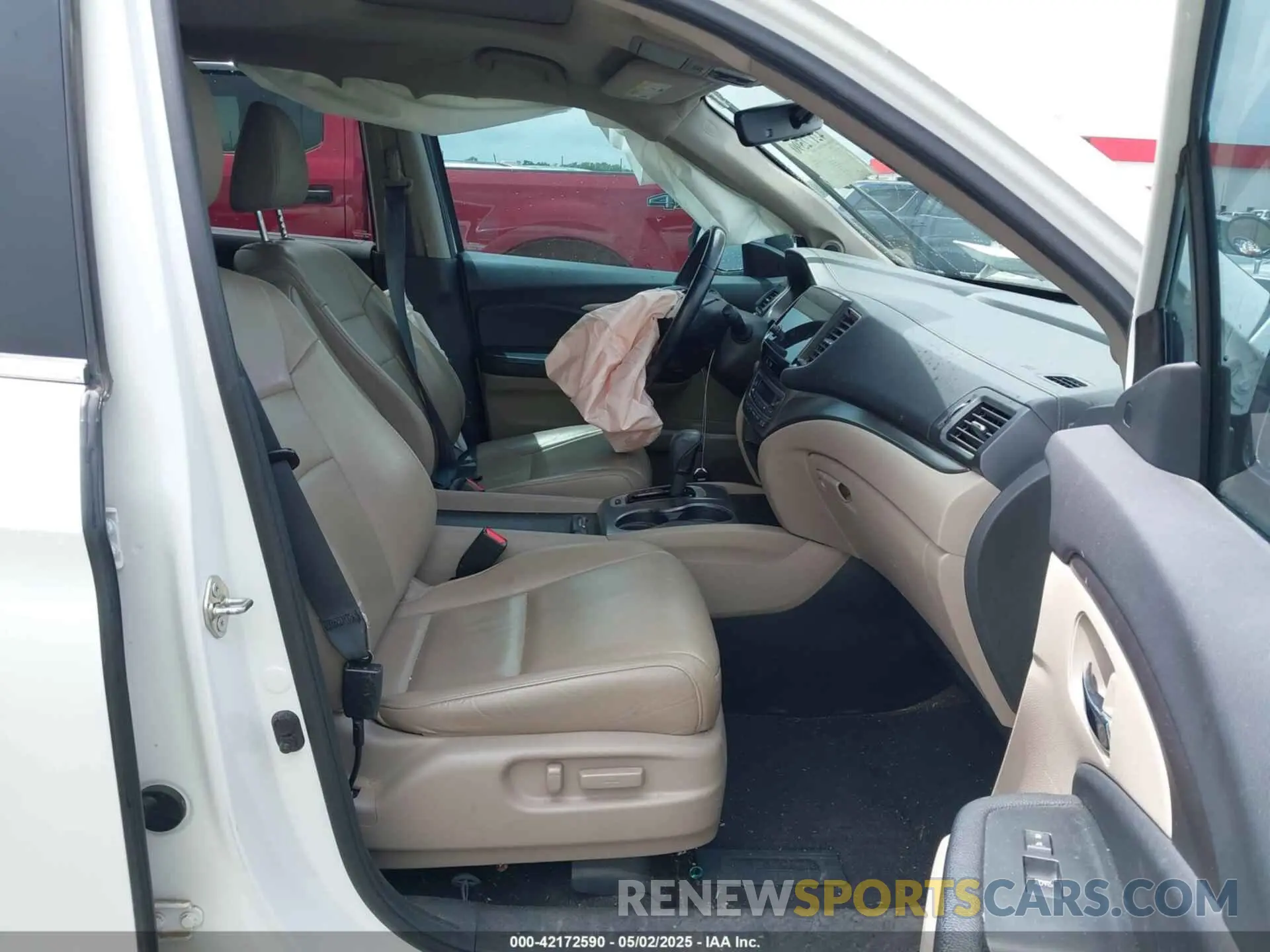 5 Photograph of a damaged car 5FNYF6H57LB067852 HONDA PILOT 2020