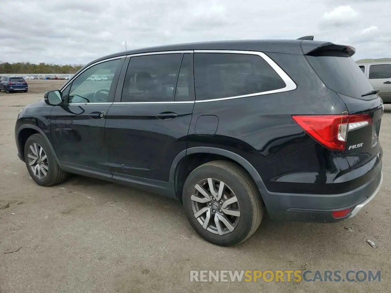 2 Photograph of a damaged car 5FNYF6H57LB068676 HONDA PILOT 2020
