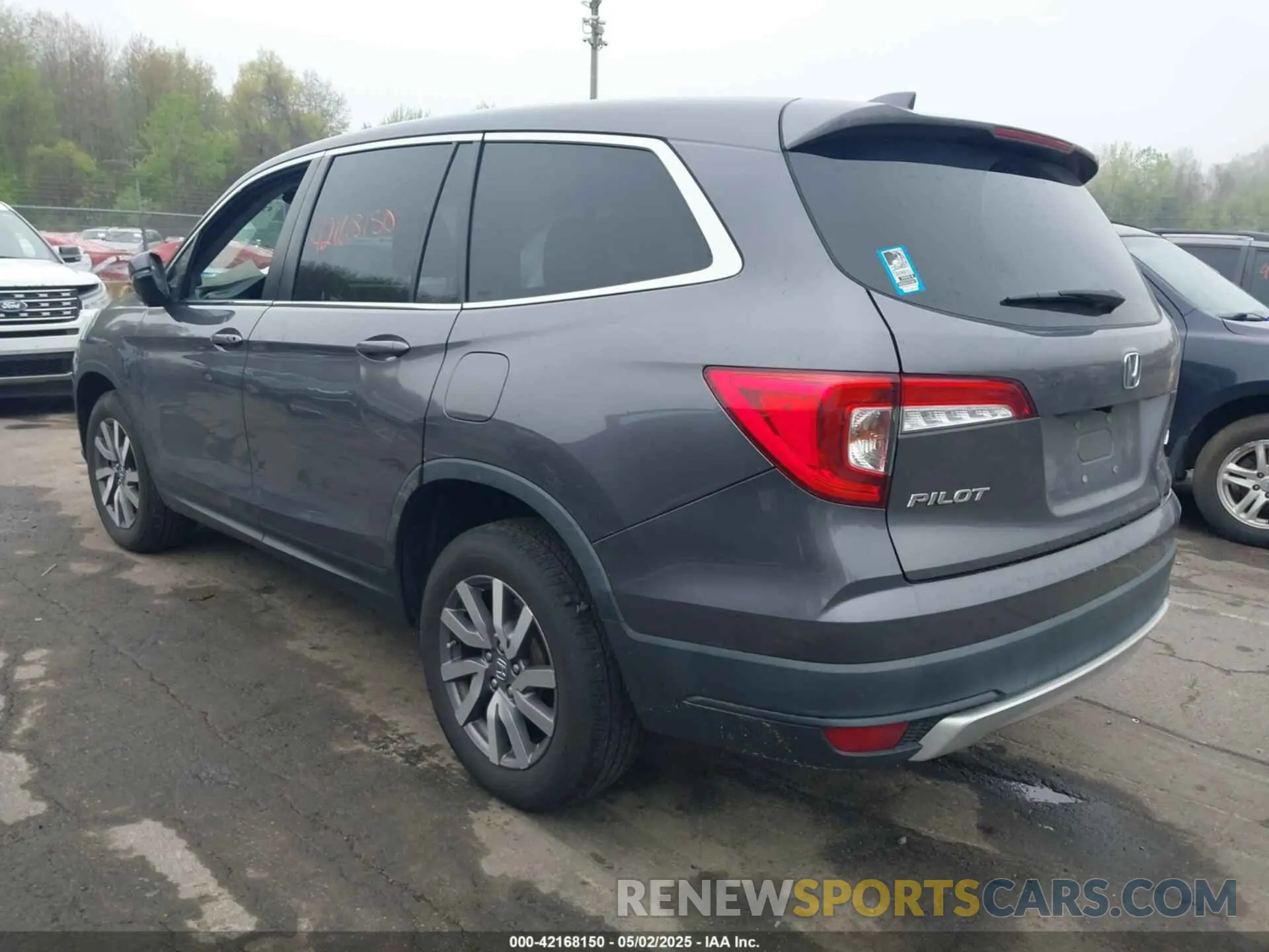 3 Photograph of a damaged car 5FNYF6H5XLB024719 HONDA PILOT 2020
