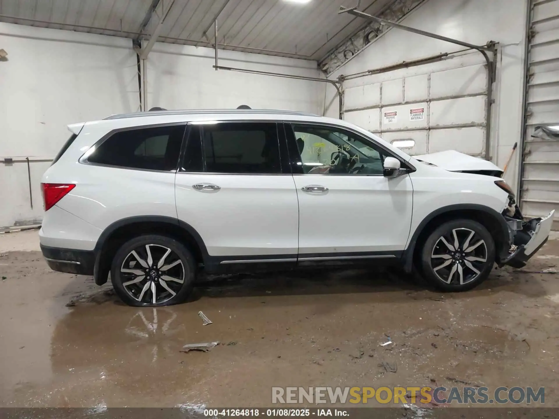 13 Фотография поврежденного автомобиля 5FNYF6H60LB003614 HONDA PILOT 2020