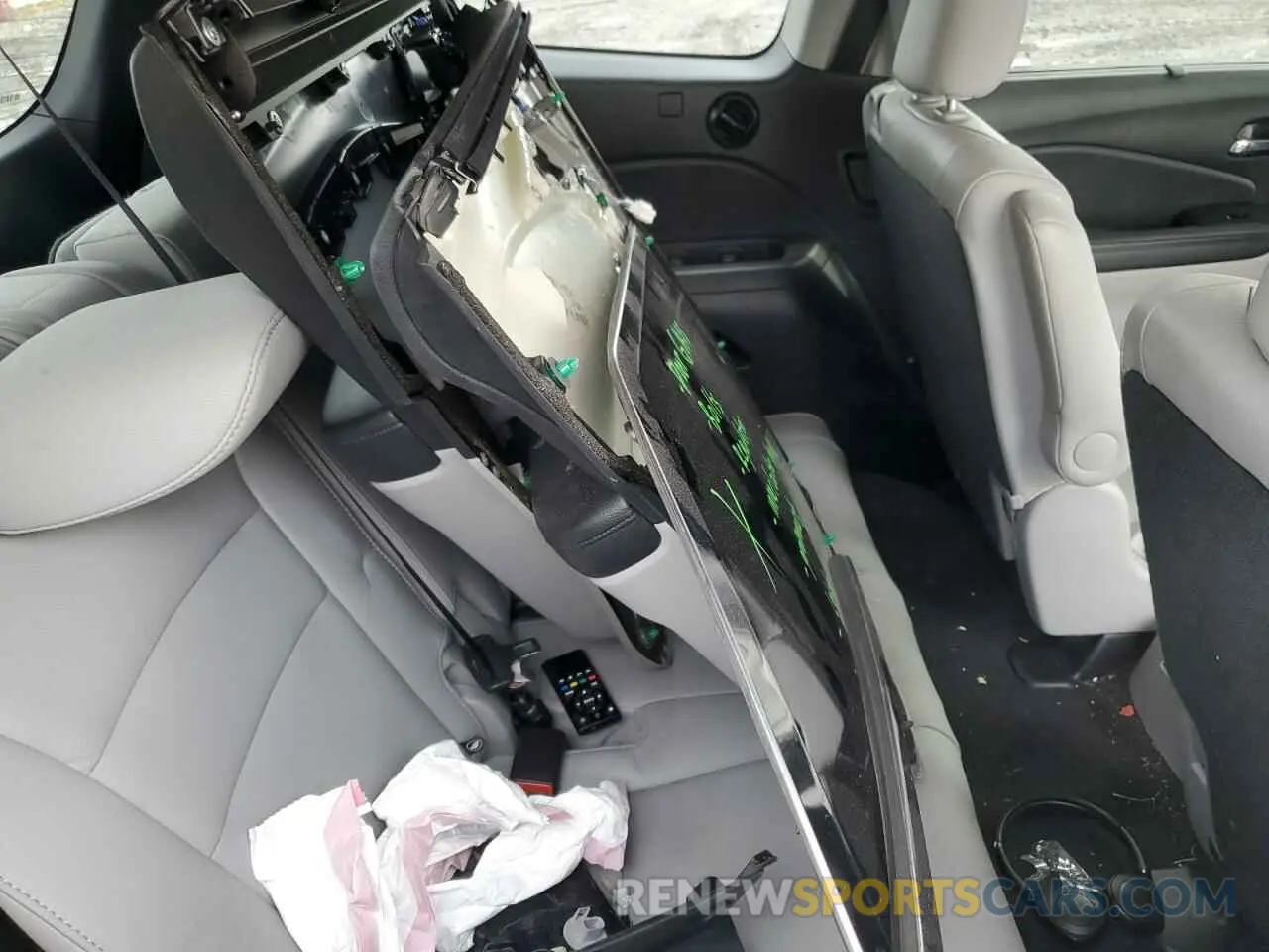13 Photograph of a damaged car 5FNYF6H60LB039609 HONDA PILOT 2020