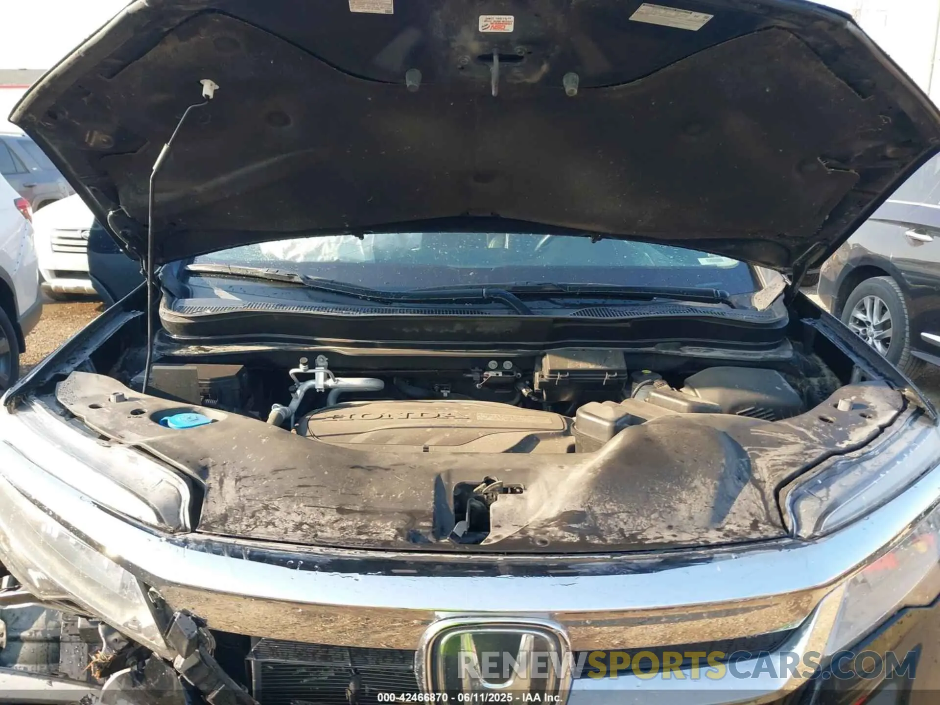 10 Photograph of a damaged car 5FNYF6H62LB038381 HONDA PILOT 2020