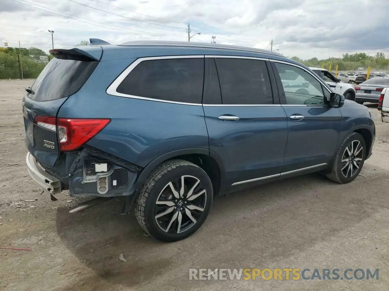 3 Photograph of a damaged car 5FNYF6H64LB022022 HONDA PILOT 2020