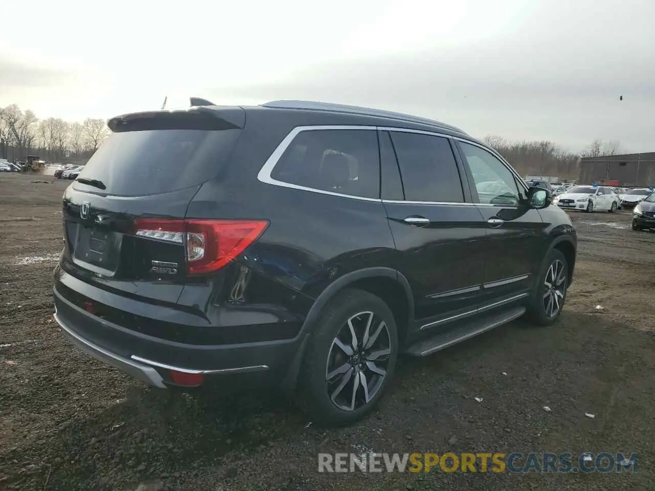 3 Photograph of a damaged car 5FNYF6H68LB005014 HONDA PILOT 2020