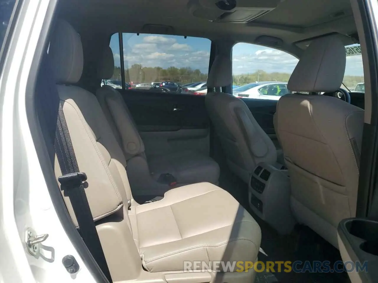 11 Photograph of a damaged car 5FNYF6H6XLB030741 HONDA PILOT 2020