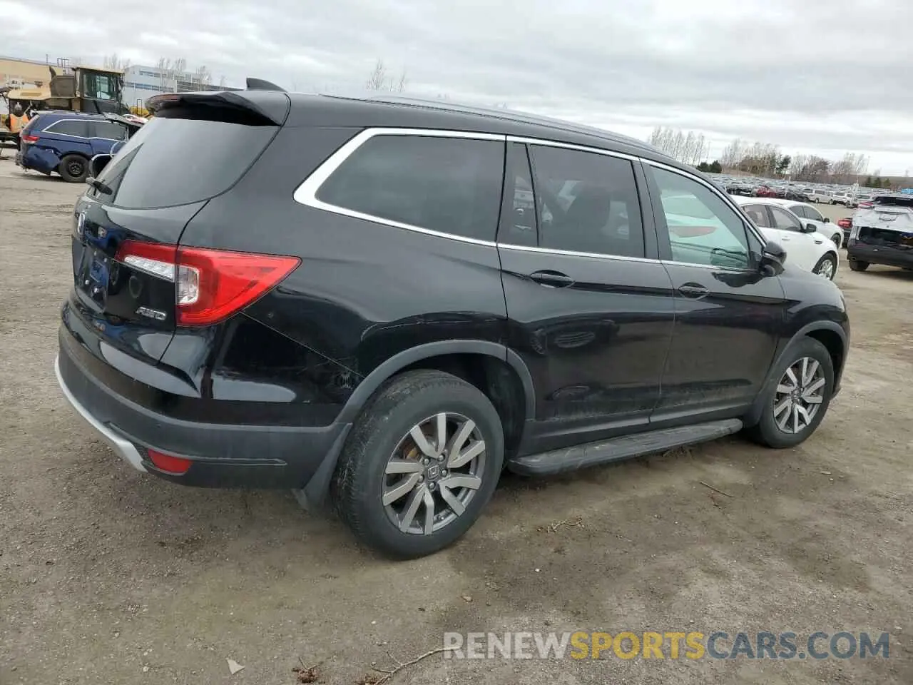 3 Photograph of a damaged car 5FNYF6H79LB503960 HONDA PILOT 2020