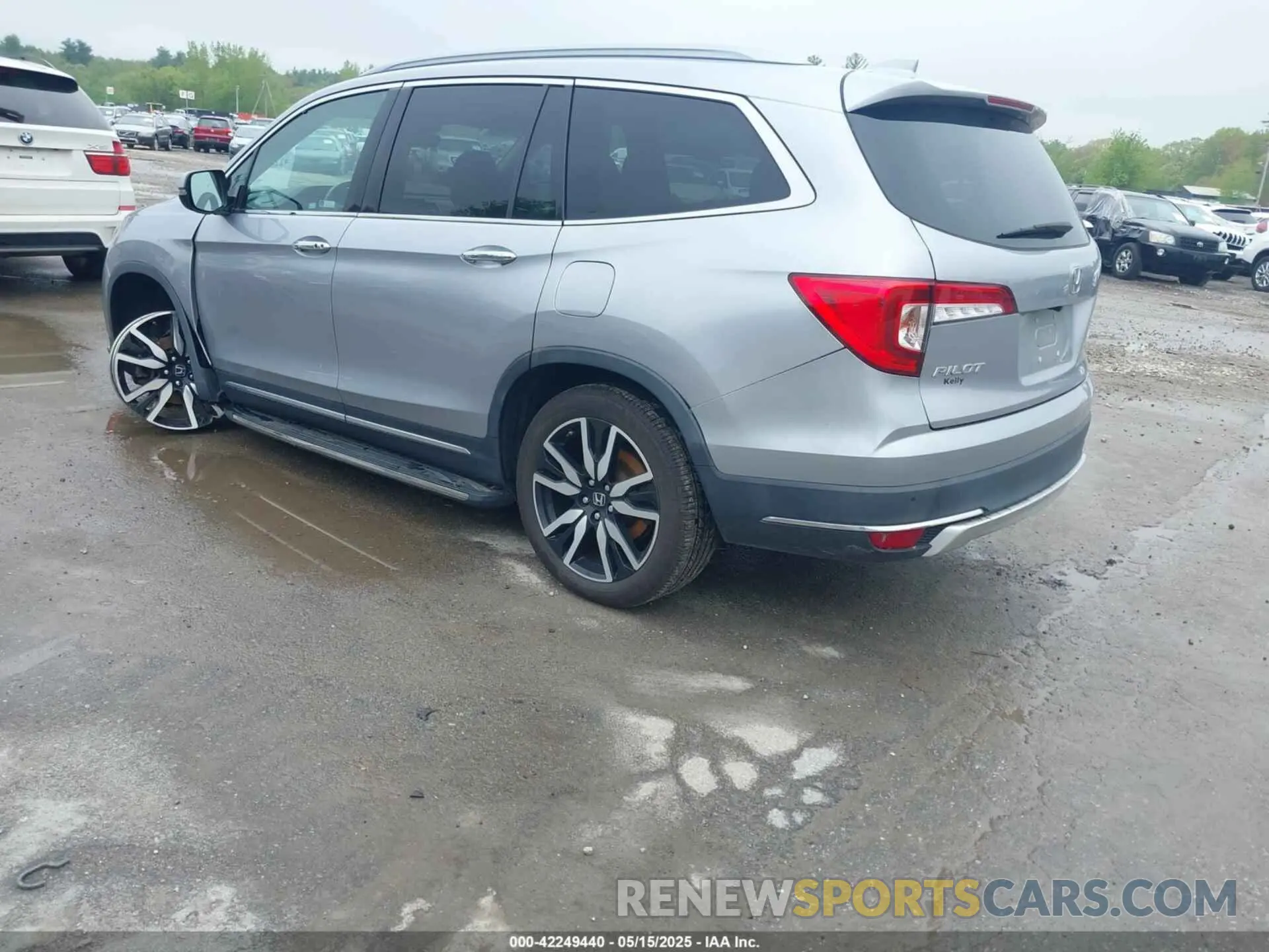 3 Photograph of a damaged car 5FNYF6H91LB042626 HONDA PILOT 2020