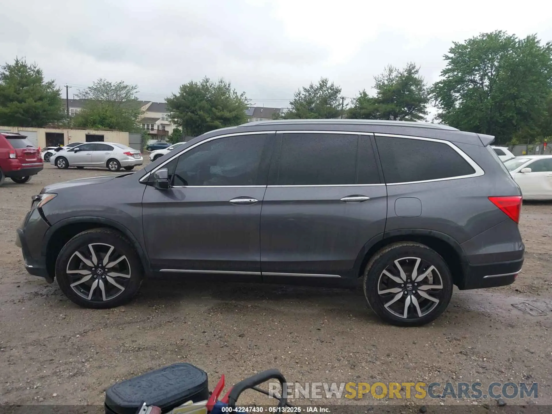 14 Photograph of a damaged car 5FNYF6H91LB066957 HONDA PILOT 2020