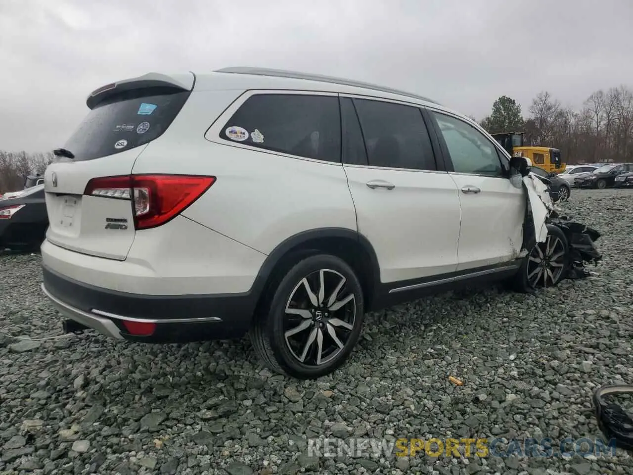 3 Photograph of a damaged car 5FNYF6H95LB053631 HONDA PILOT 2020