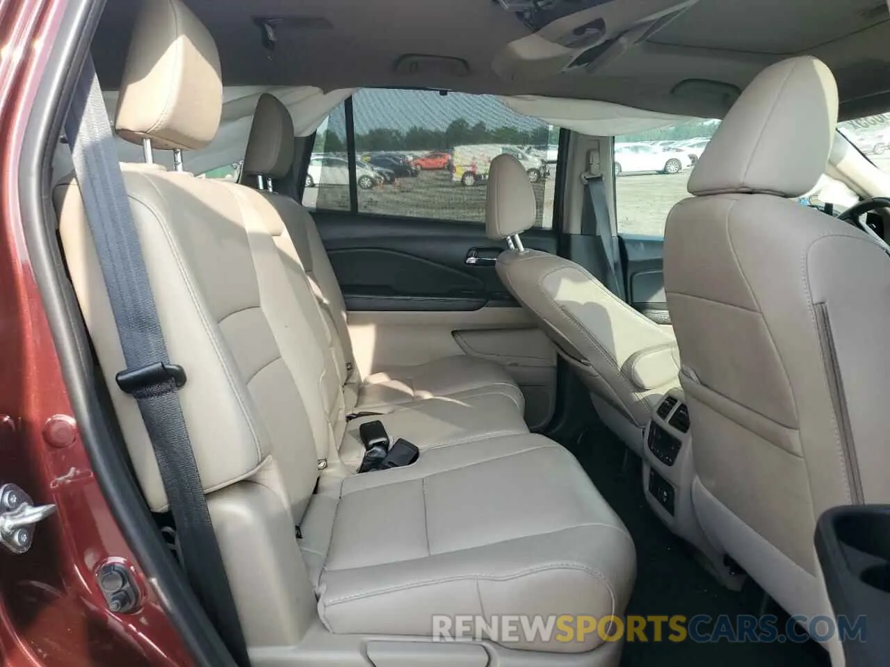 11 Photograph of a damaged car 5FNYF6H96LB028737 HONDA PILOT 2020