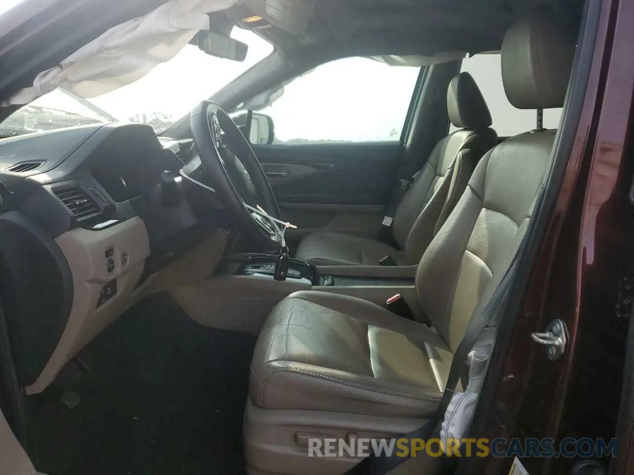 7 Photograph of a damaged car 5FNYF6H96LB028737 HONDA PILOT 2020