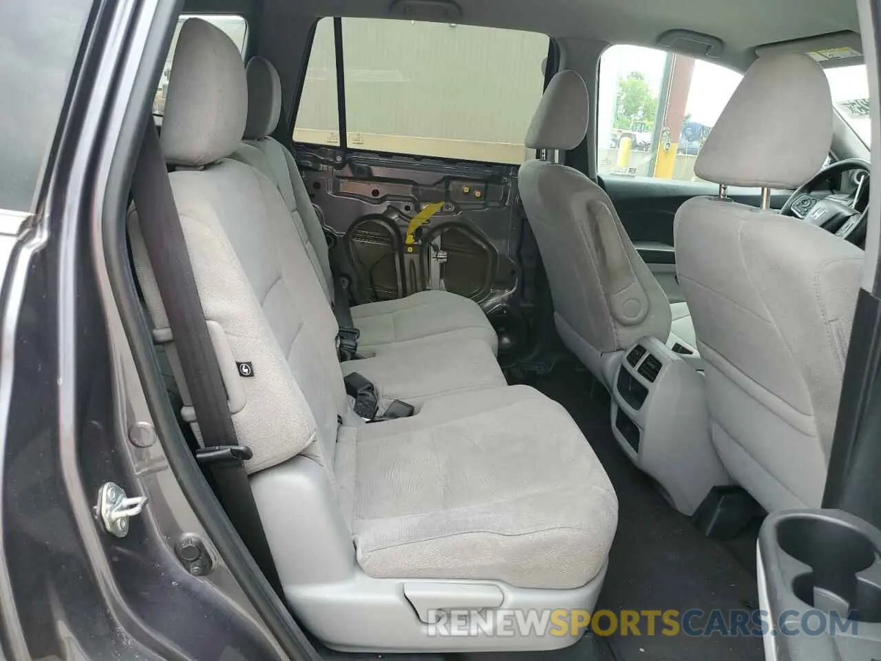 11 Photograph of a damaged car 5FNYF5H16MB008610 HONDA PILOT 2021