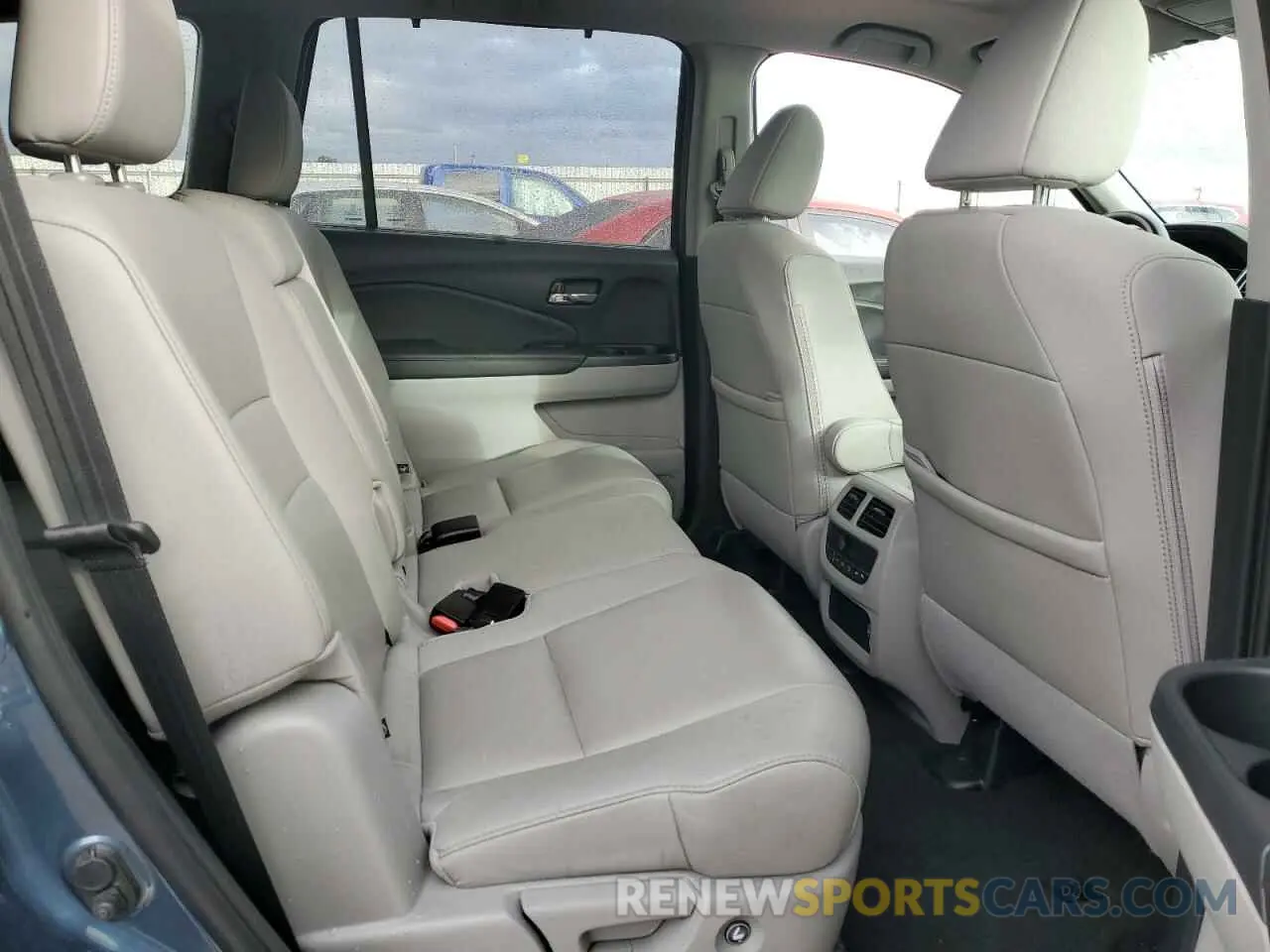 11 Фотография поврежденного автомобиля 5FNYF5H22MB012811 HONDA PILOT 2021
