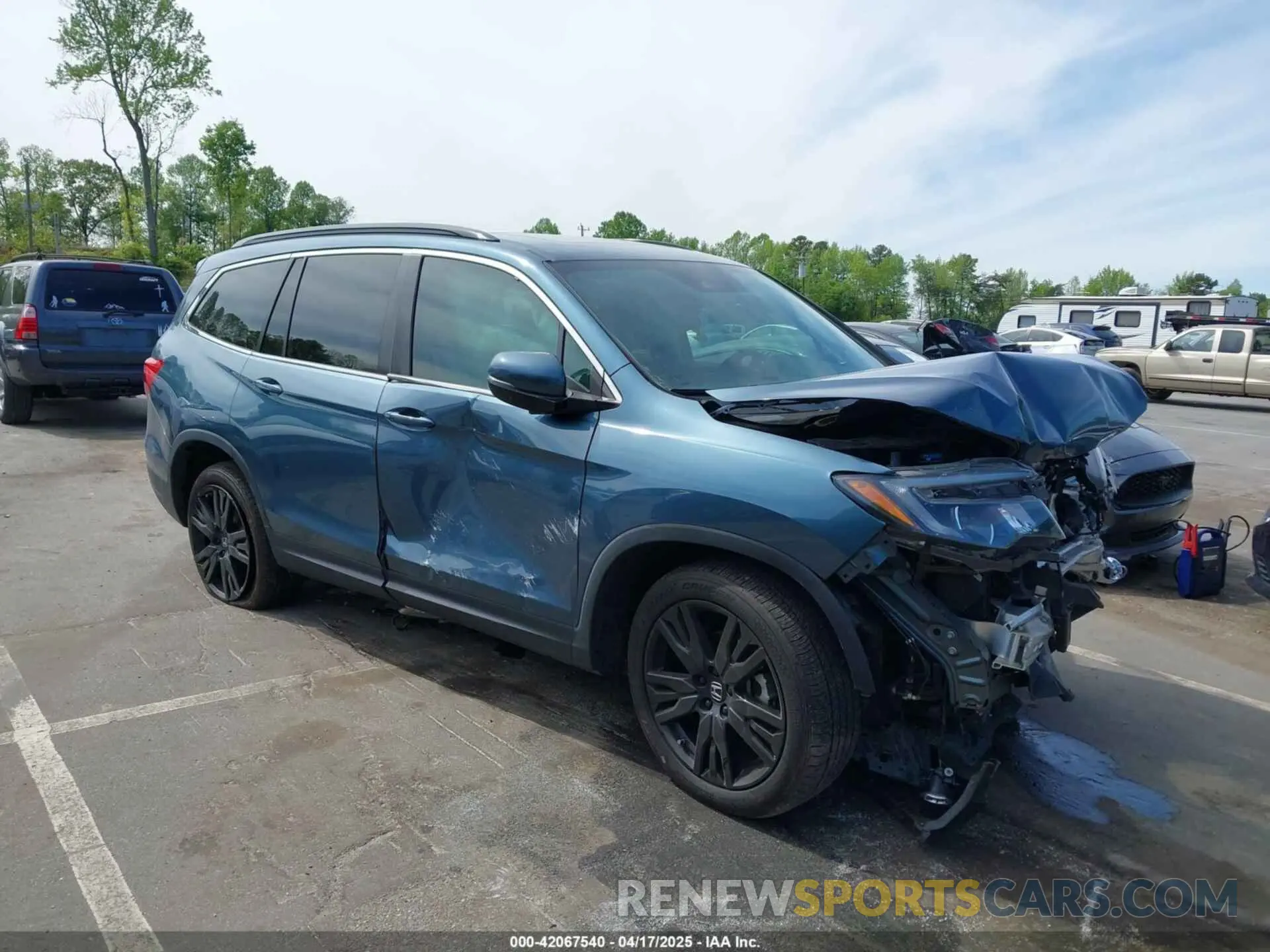 1 Photograph of a damaged car 5FNYF5H23MB008041 HONDA PILOT 2021