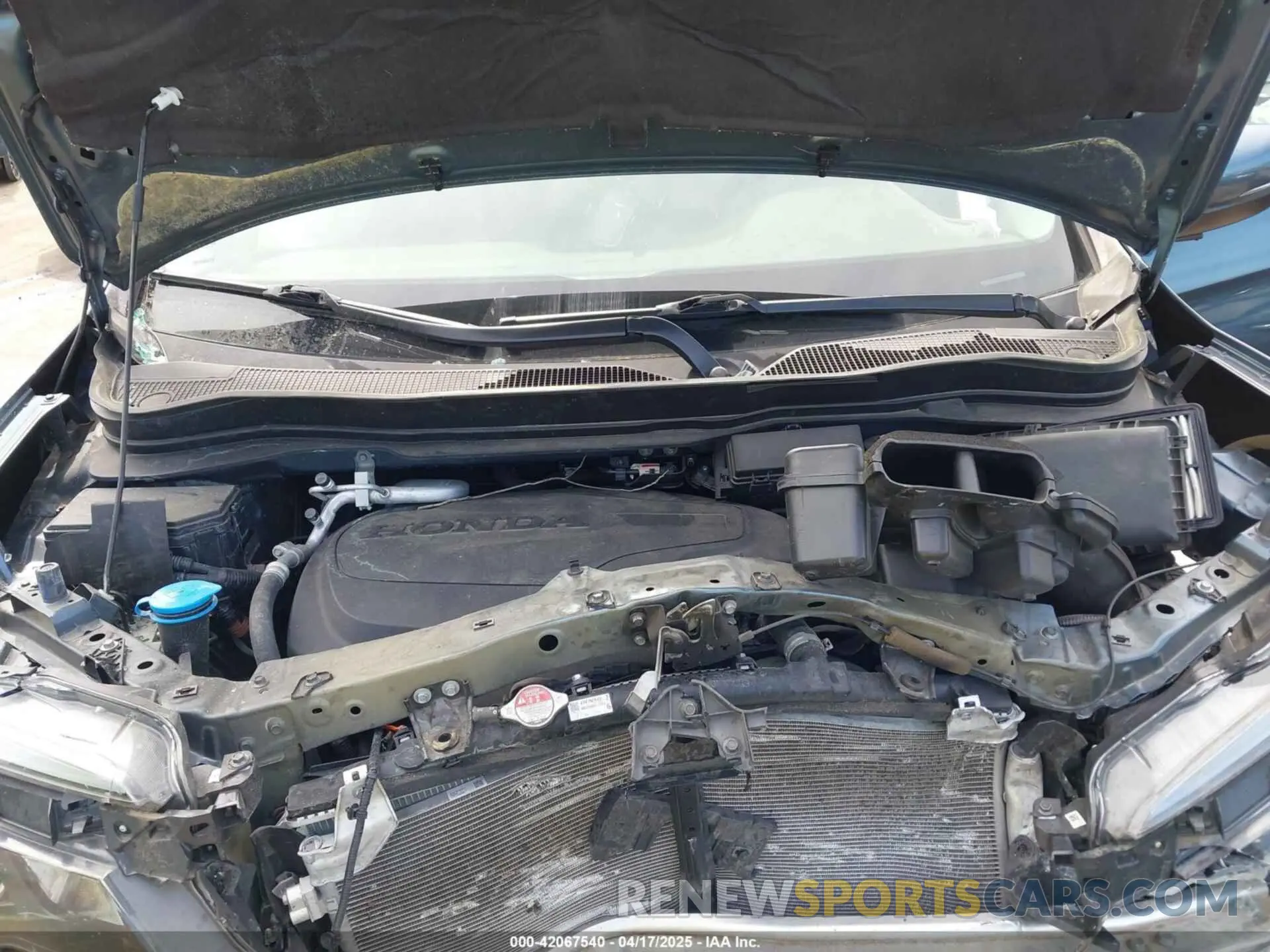 10 Photograph of a damaged car 5FNYF5H23MB008041 HONDA PILOT 2021