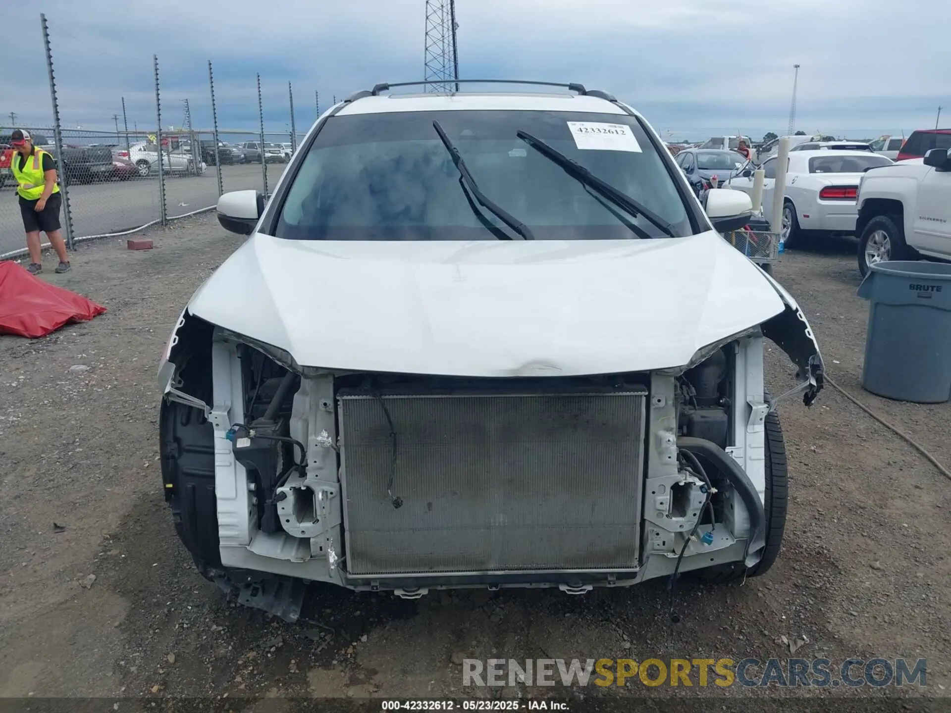 13 Photograph of a damaged car 5FNYF5H29MB005354 HONDA PILOT 2021