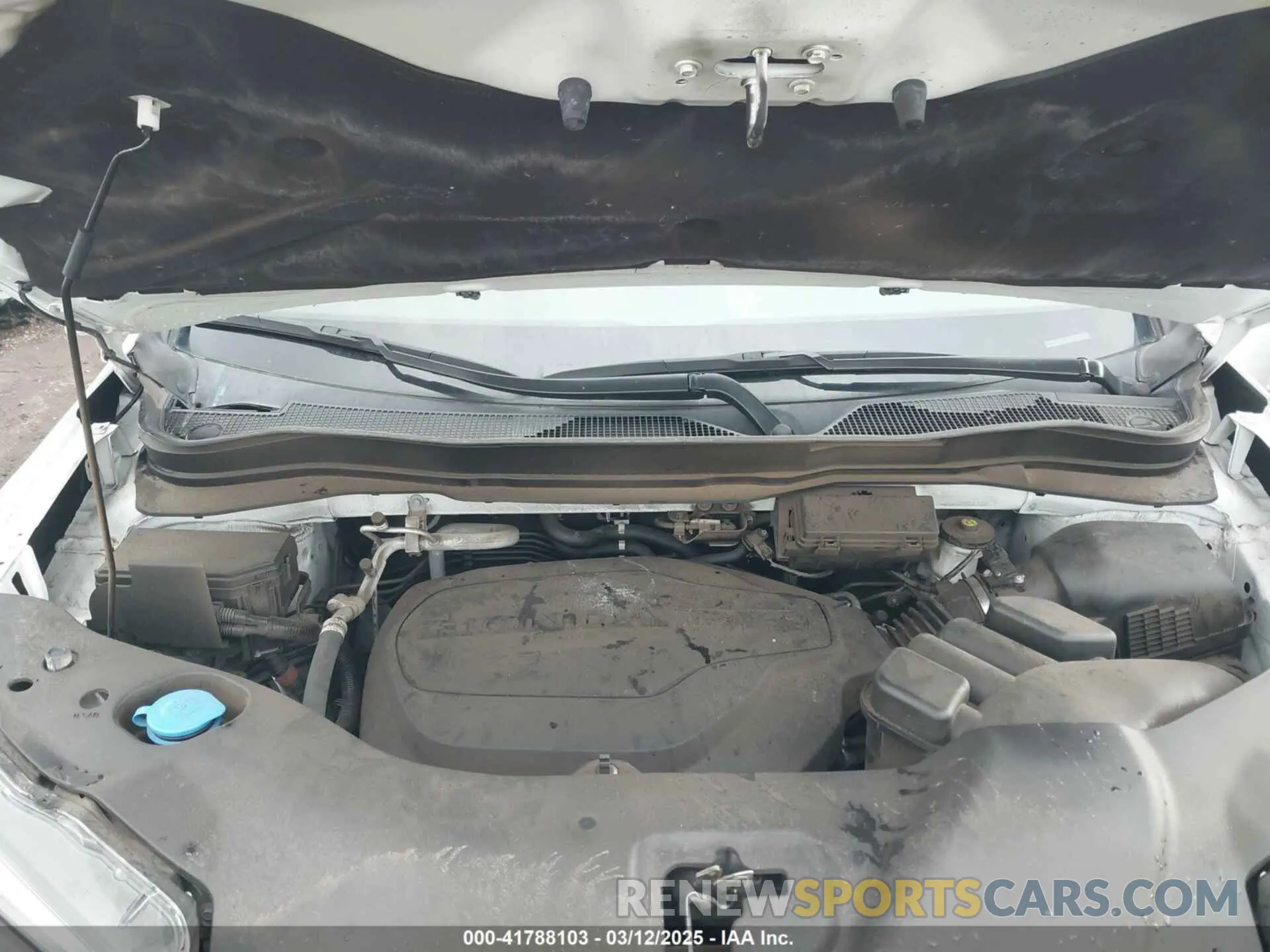 10 Photograph of a damaged car 5FNYF5H29MB044994 HONDA PILOT 2021