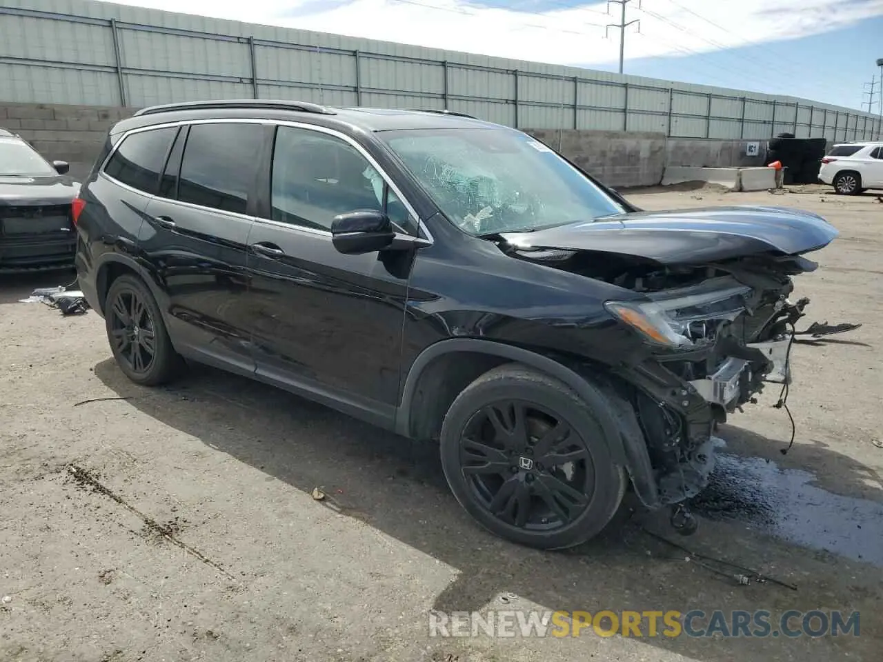 4 Photograph of a damaged car 5FNYF5H2XMB015729 HONDA PILOT 2021
