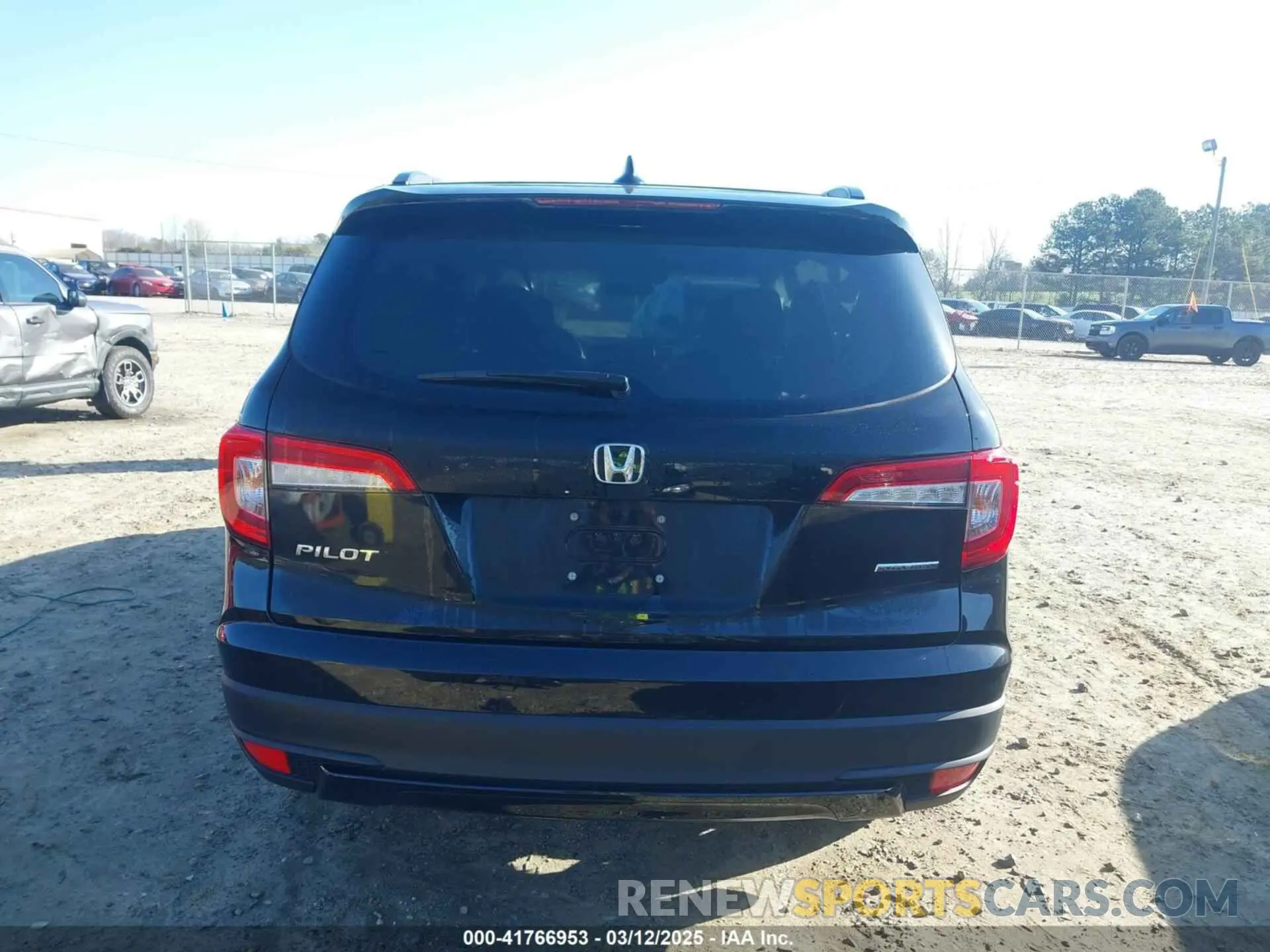 17 Фотография поврежденного автомобиля 5FNYF5H2XMB036077 HONDA PILOT 2021