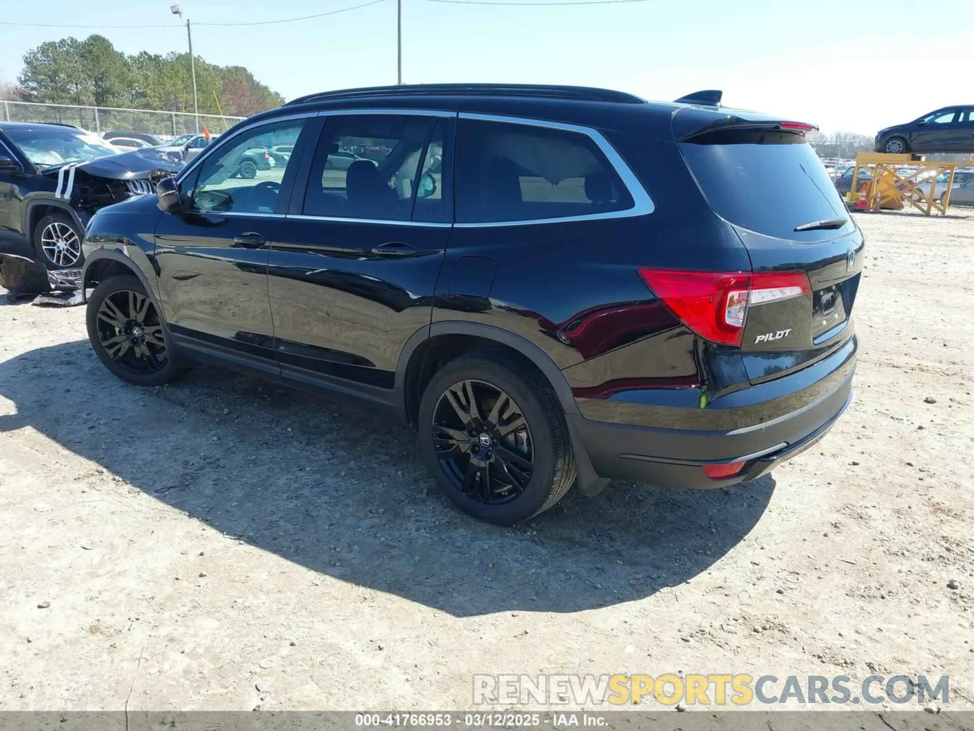 3 Фотография поврежденного автомобиля 5FNYF5H2XMB036077 HONDA PILOT 2021