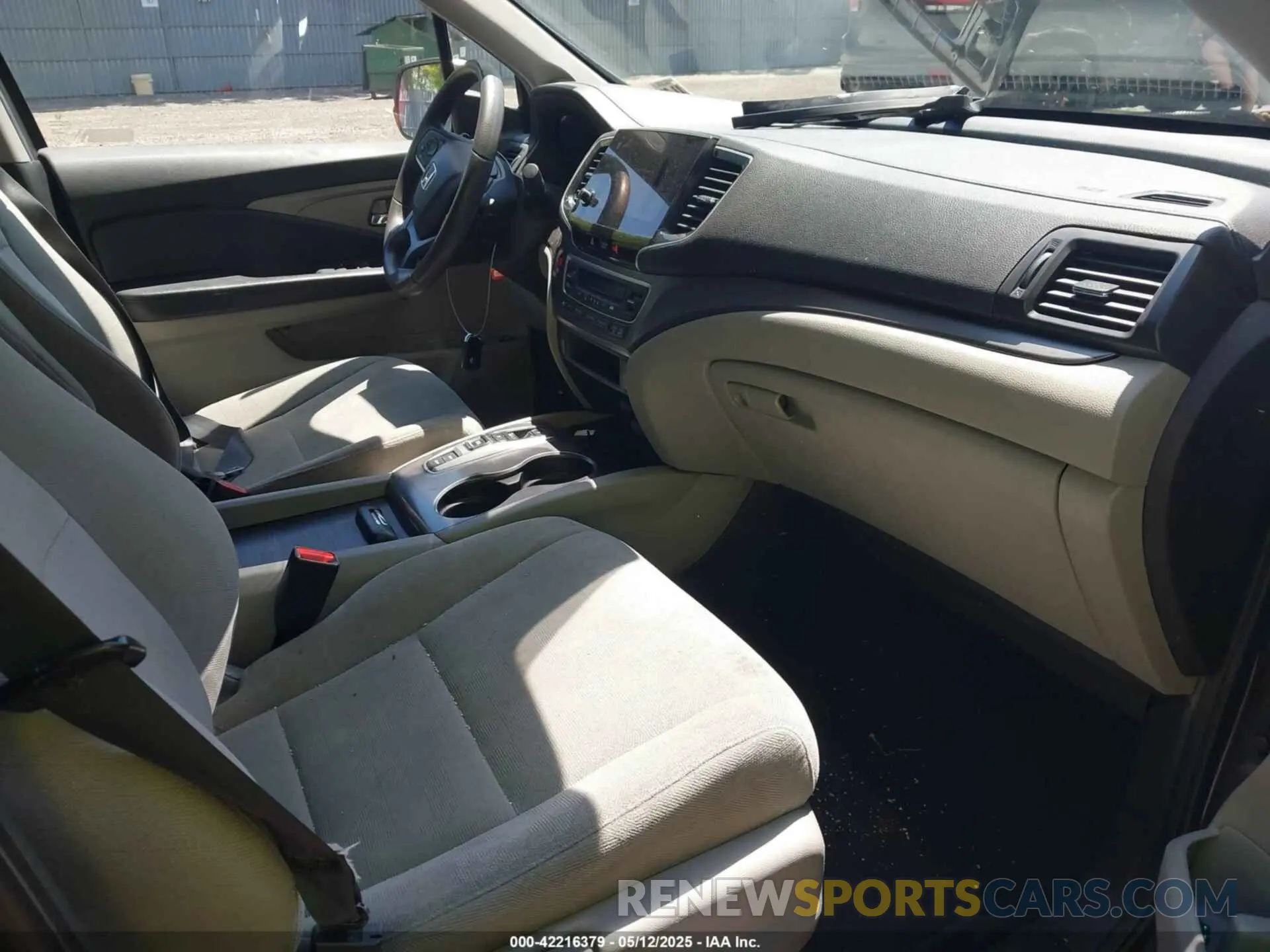 5 Photograph of a damaged car 5FNYF5H35MB013590 HONDA PILOT 2021