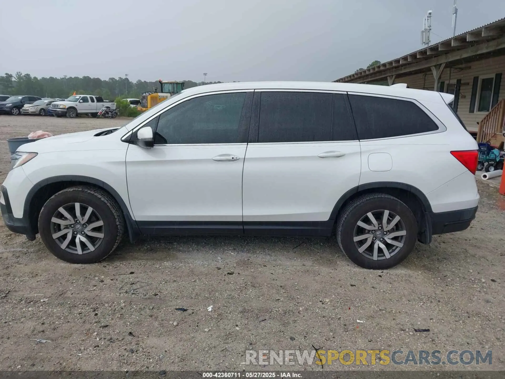 14 Photograph of a damaged car 5FNYF5H35MB016697 HONDA PILOT 2021