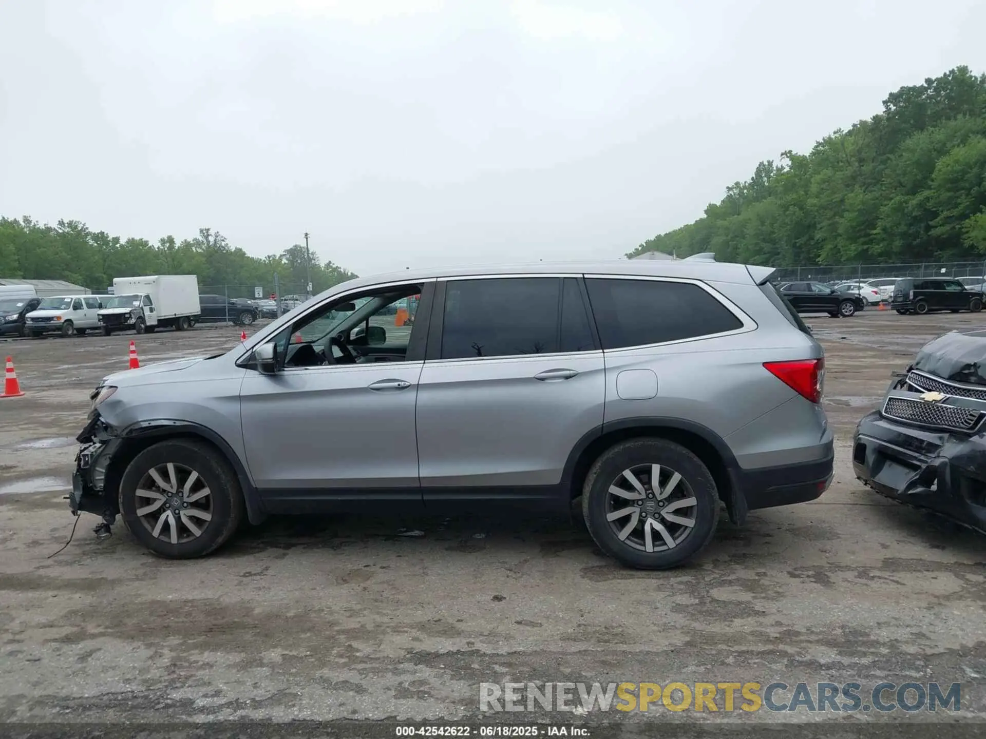 14 Photograph of a damaged car 5FNYF5H36MB039437 HONDA PILOT 2021