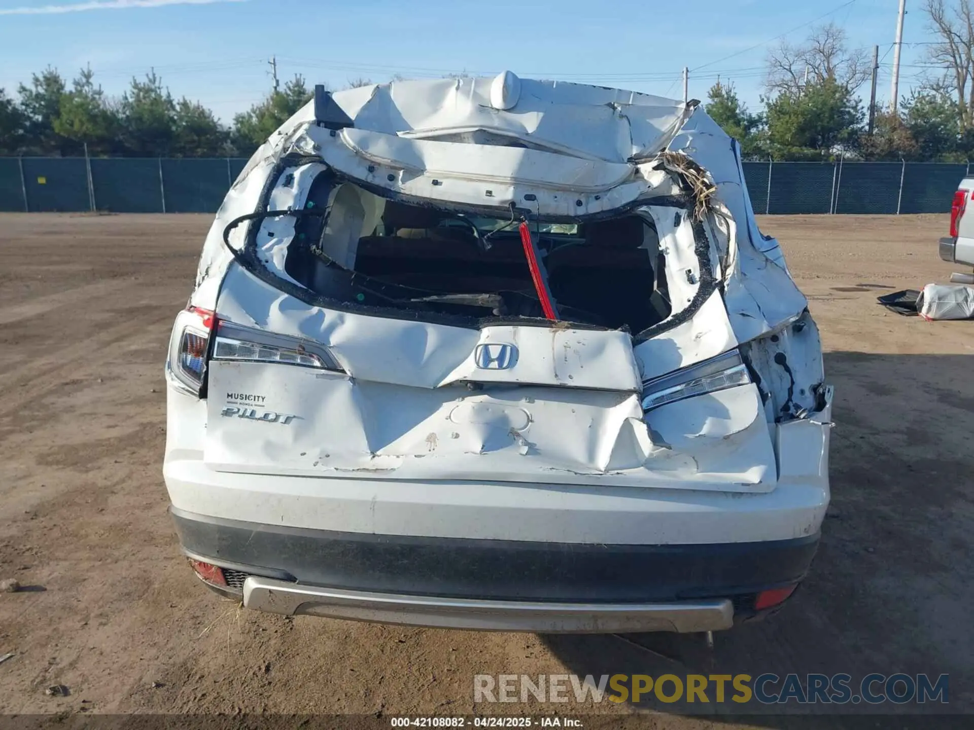16 Photograph of a damaged car 5FNYF5H37MB020637 HONDA PILOT 2021