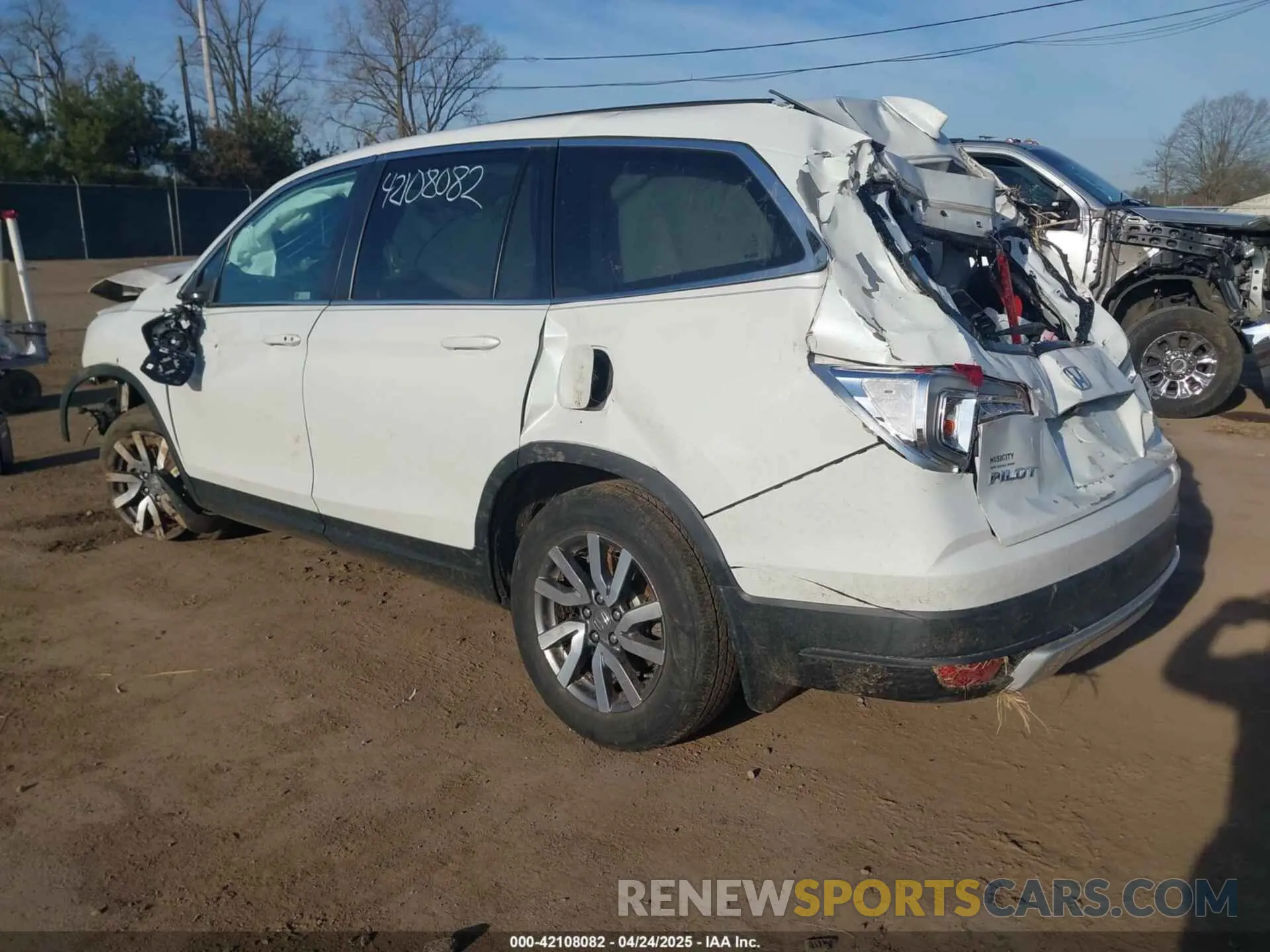3 Photograph of a damaged car 5FNYF5H37MB020637 HONDA PILOT 2021