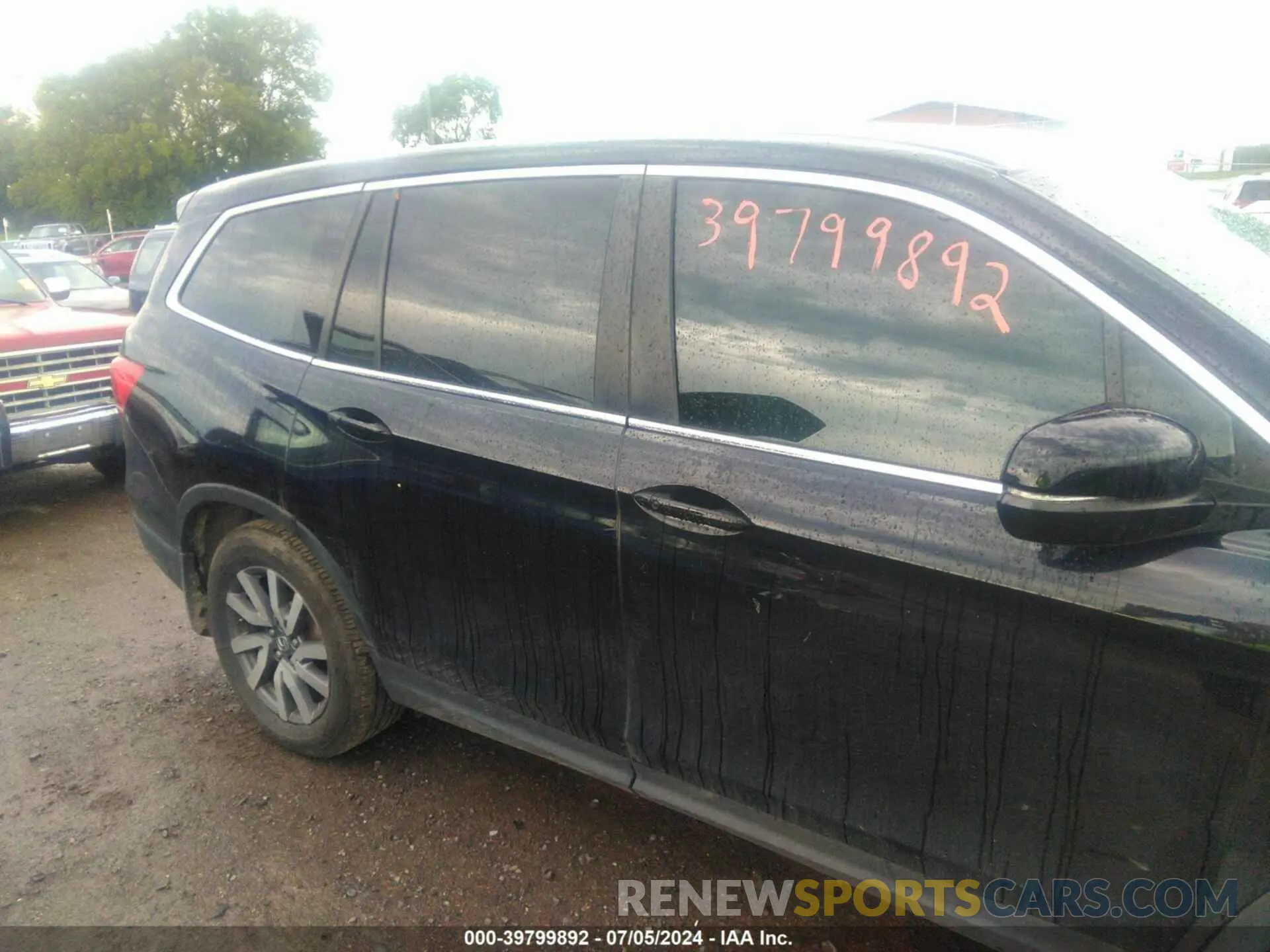 13 Фотография поврежденного автомобиля 5FNYF5H50MB011165 HONDA PILOT 2021
