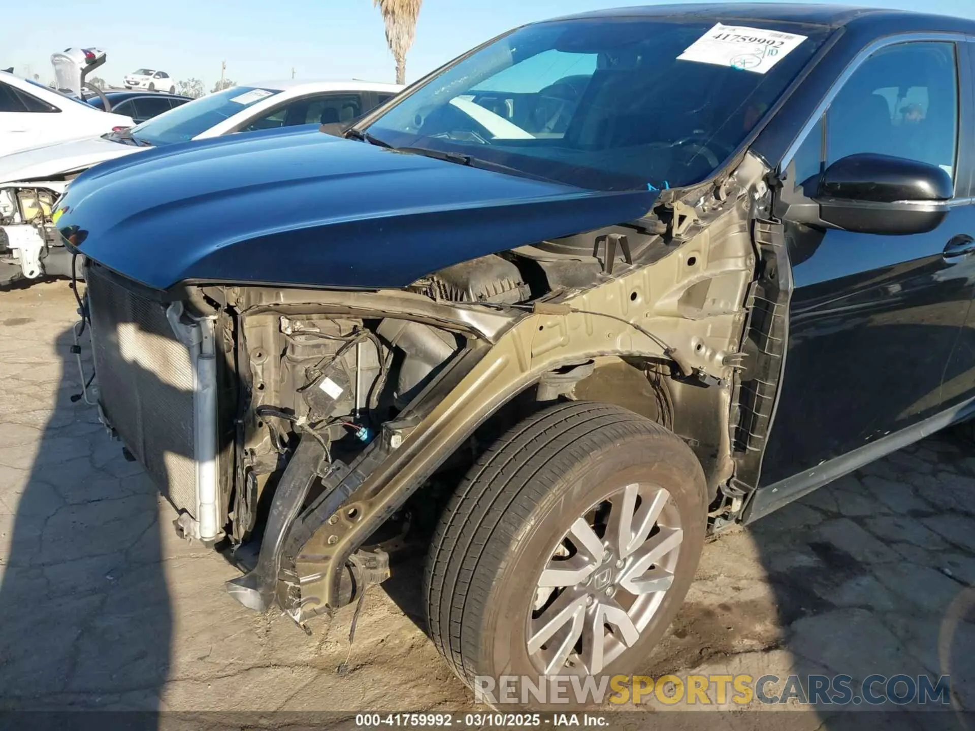 18 Photograph of a damaged car 5FNYF5H51MB004516 HONDA PILOT 2021