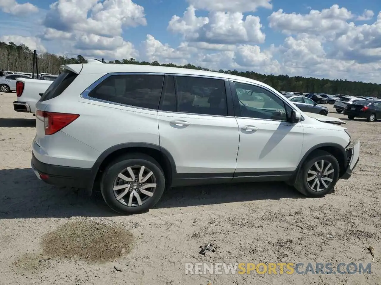 3 Photograph of a damaged car 5FNYF5H51MB020683 HONDA PILOT 2021