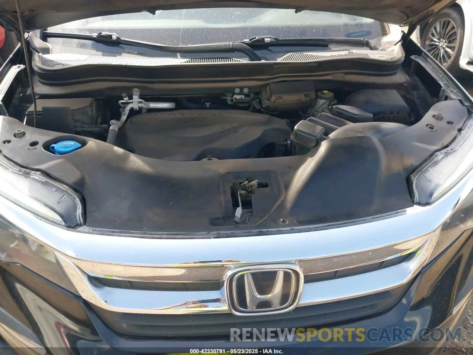 10 Photograph of a damaged car 5FNYF5H52MB009644 HONDA PILOT 2021