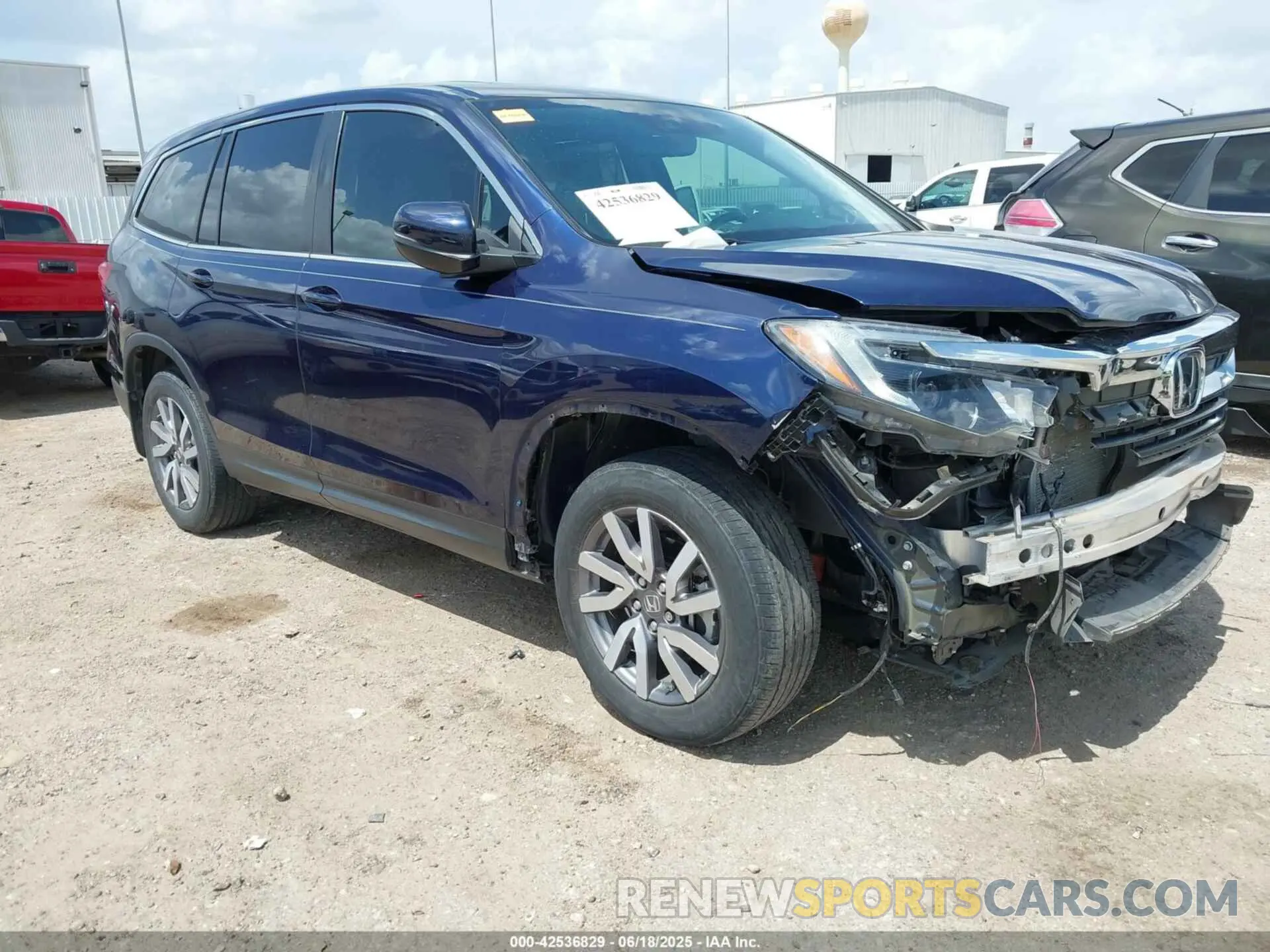 1 Photograph of a damaged car 5FNYF5H55MB004194 HONDA PILOT 2021