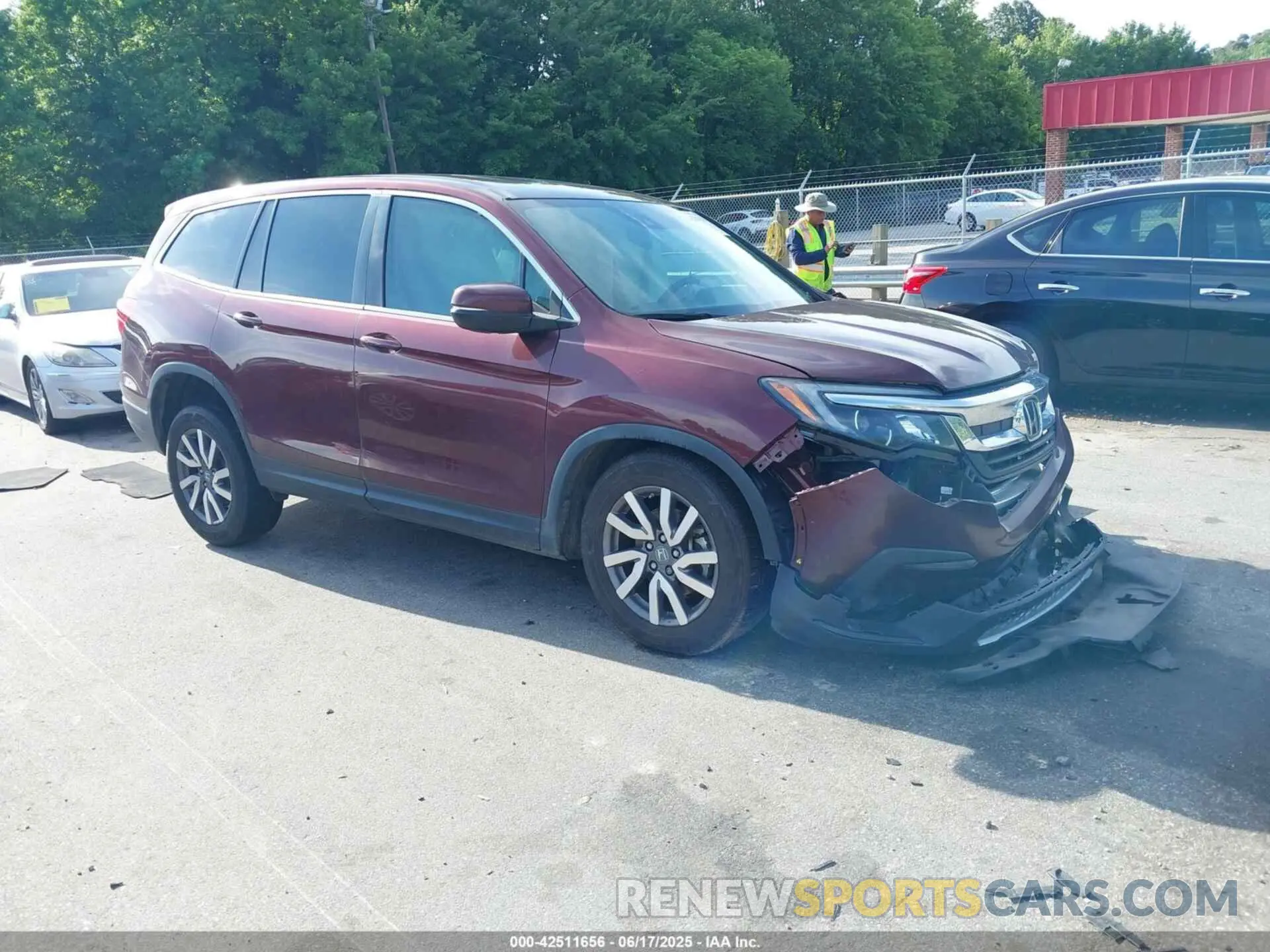 1 Photograph of a damaged car 5FNYF5H55MB032982 HONDA PILOT 2021