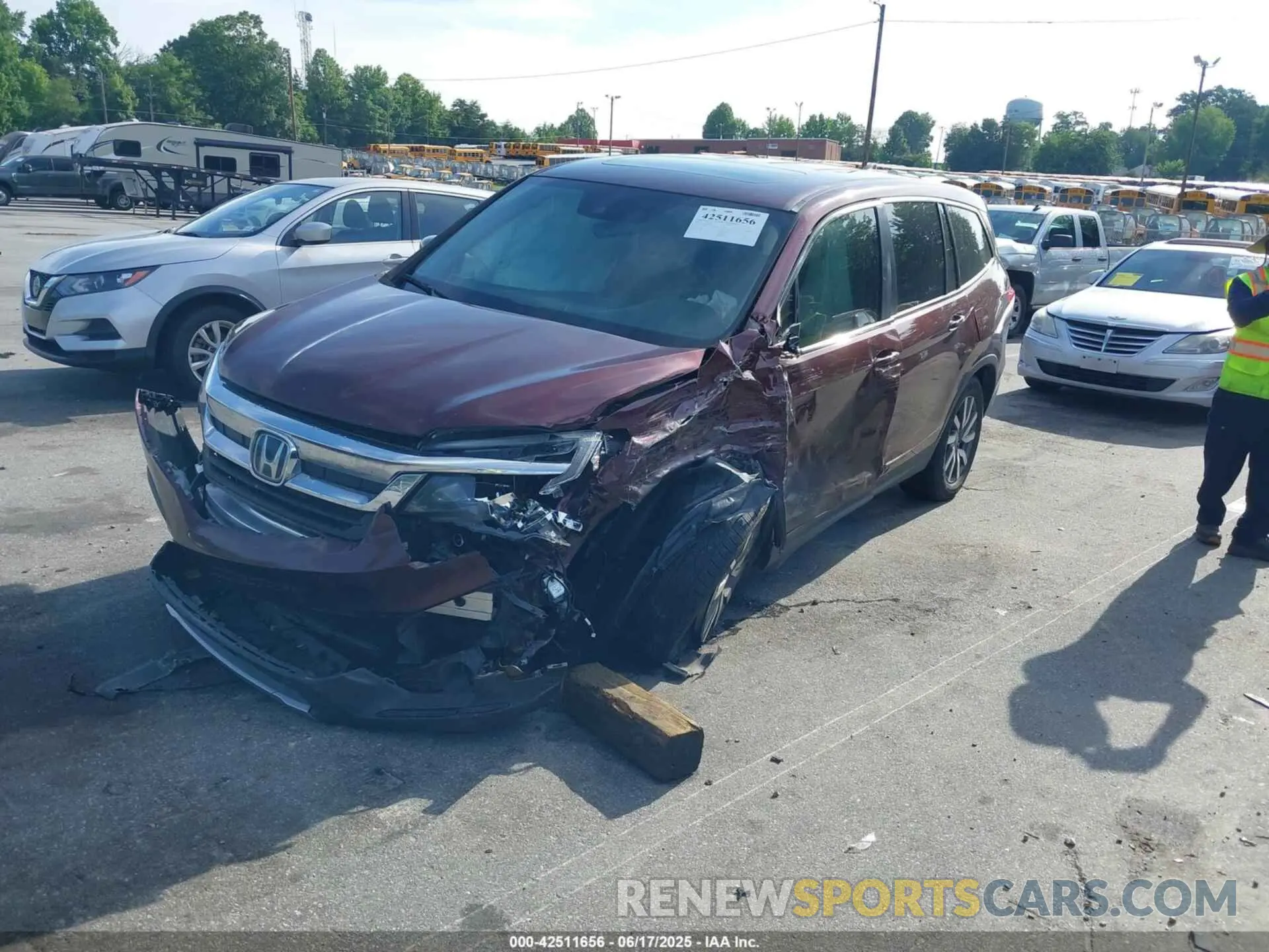 2 Photograph of a damaged car 5FNYF5H55MB032982 HONDA PILOT 2021