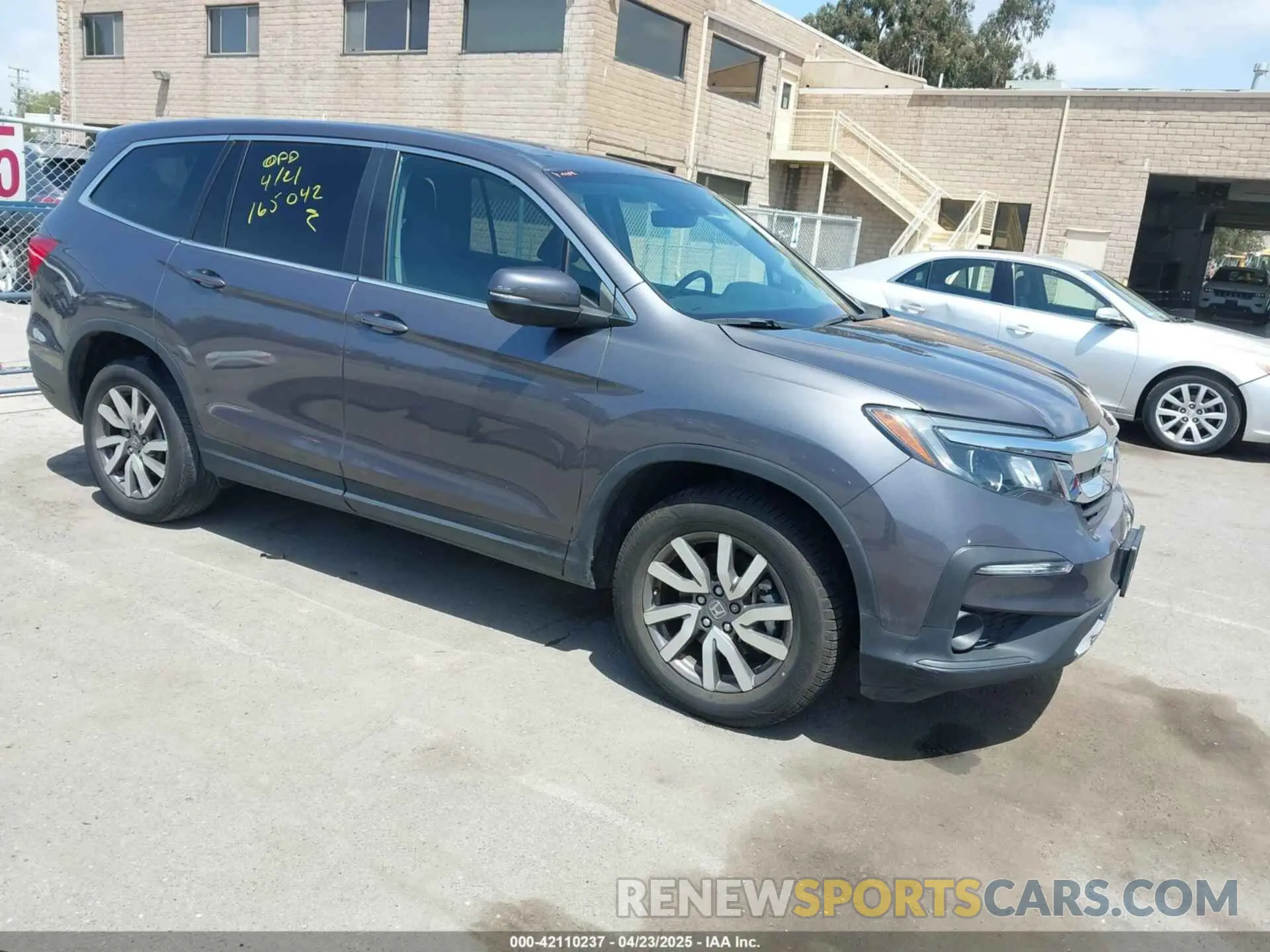 1 Фотография поврежденного автомобиля 5FNYF5H59MB021306 HONDA PILOT 2021