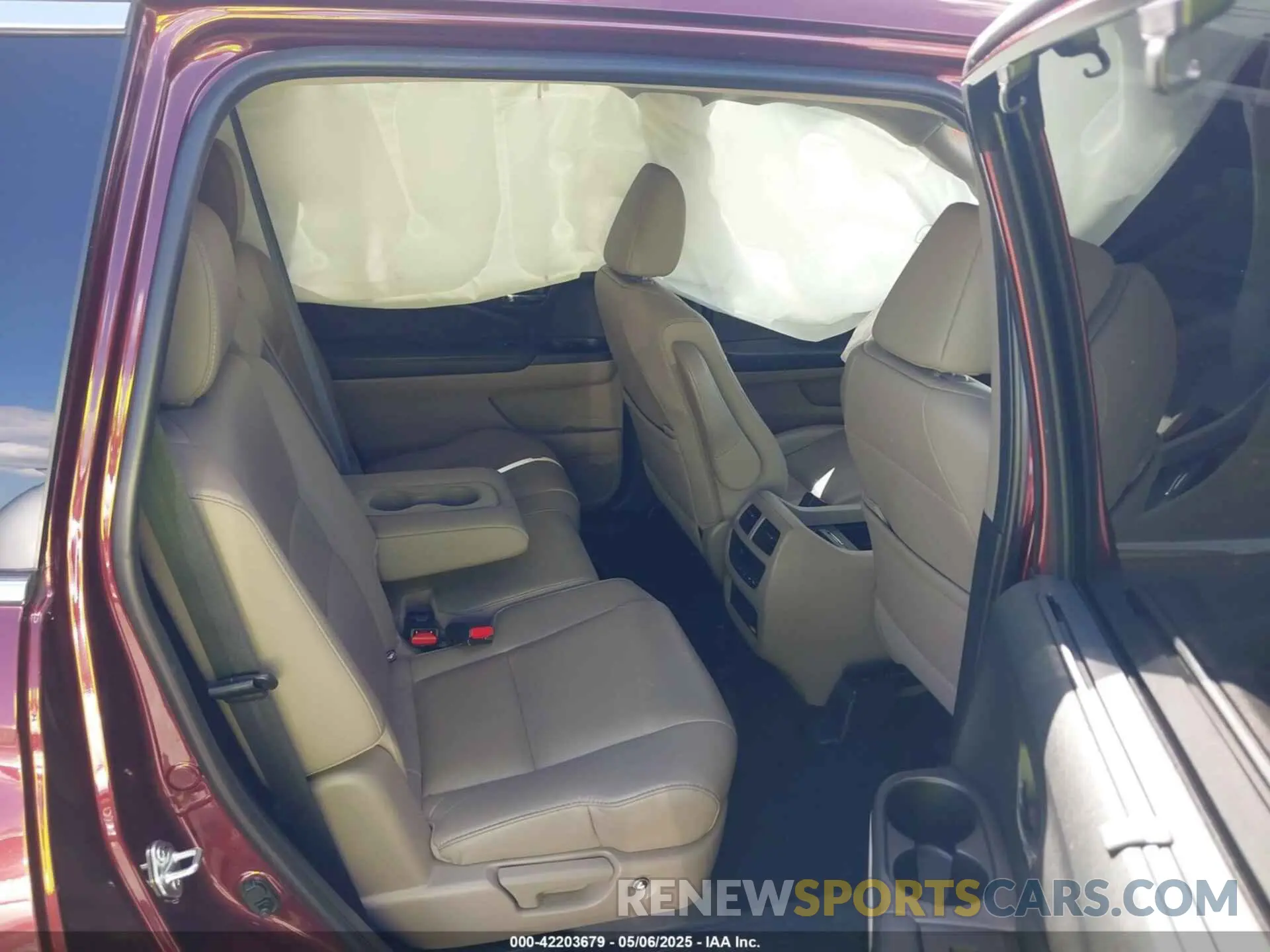 8 Фотография поврежденного автомобиля 5FNYF5H5XMB042472 HONDA PILOT 2021