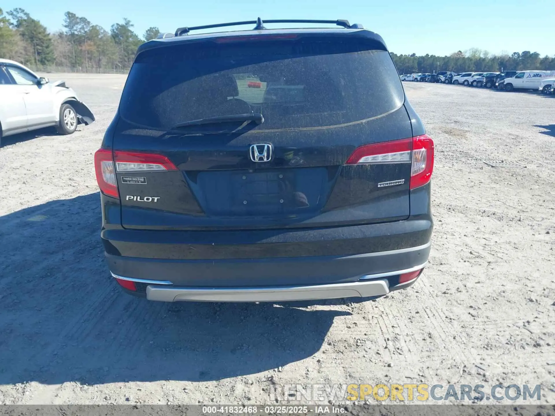 16 Photograph of a damaged car 5FNYF5H69MB034145 HONDA PILOT 2021