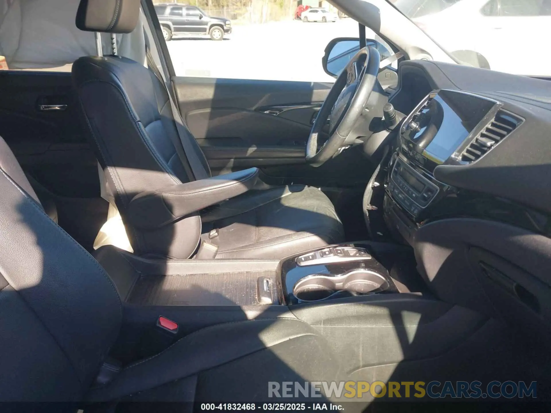 5 Photograph of a damaged car 5FNYF5H69MB034145 HONDA PILOT 2021